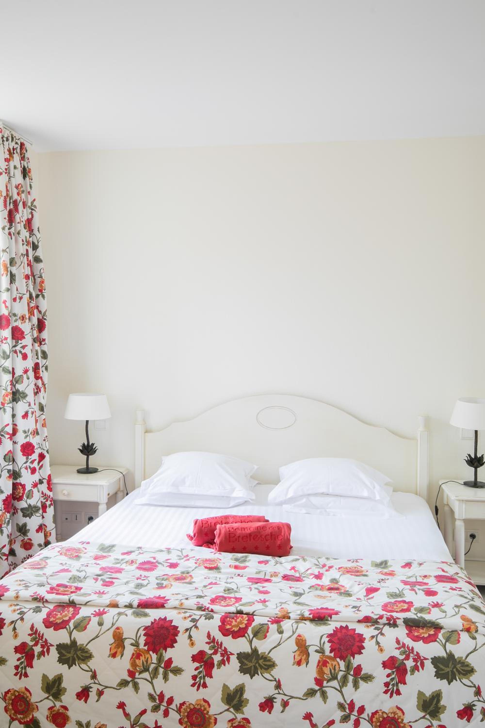 One-Bedroom Villa - Photo 1