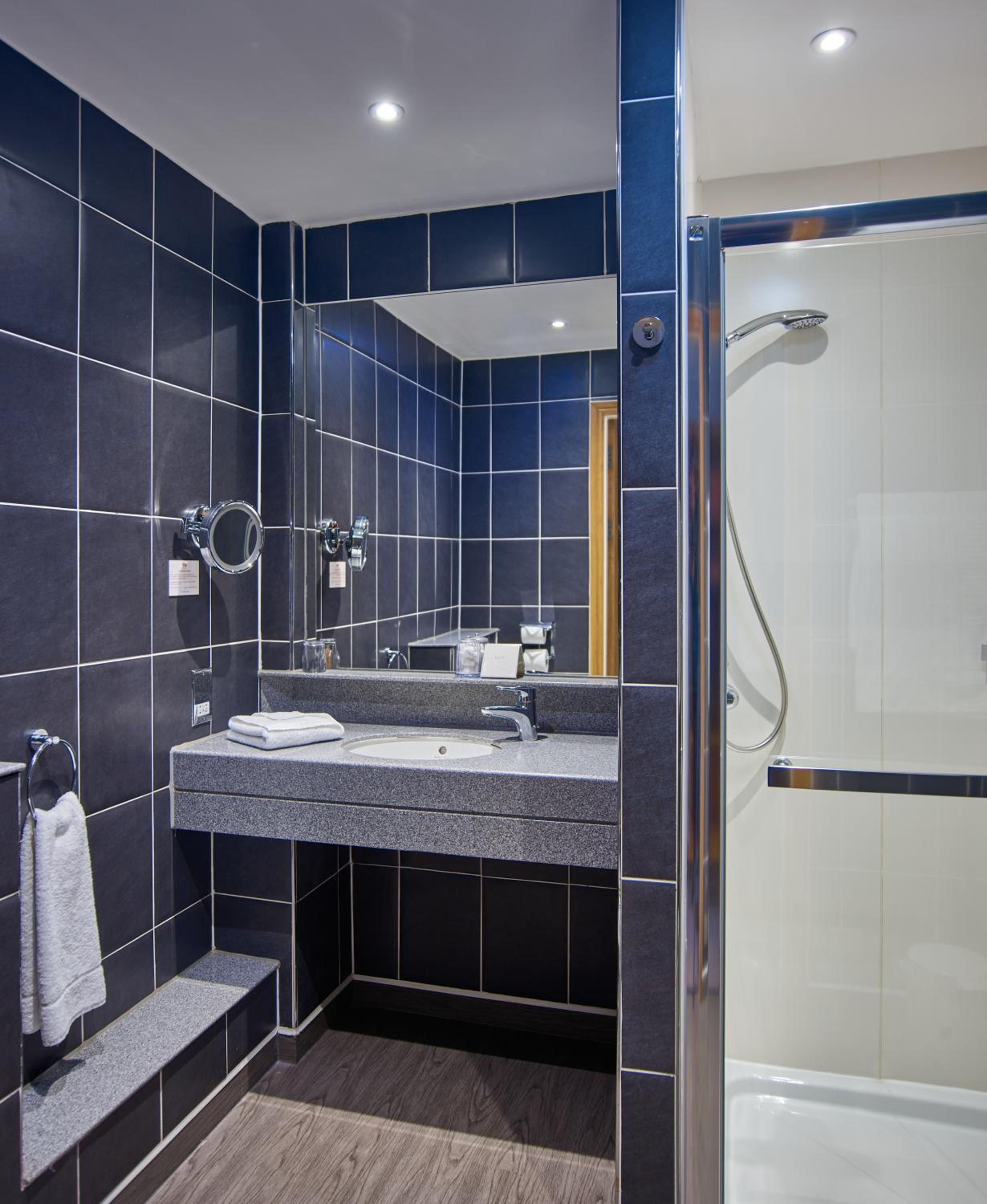 Double Room - Photo 6