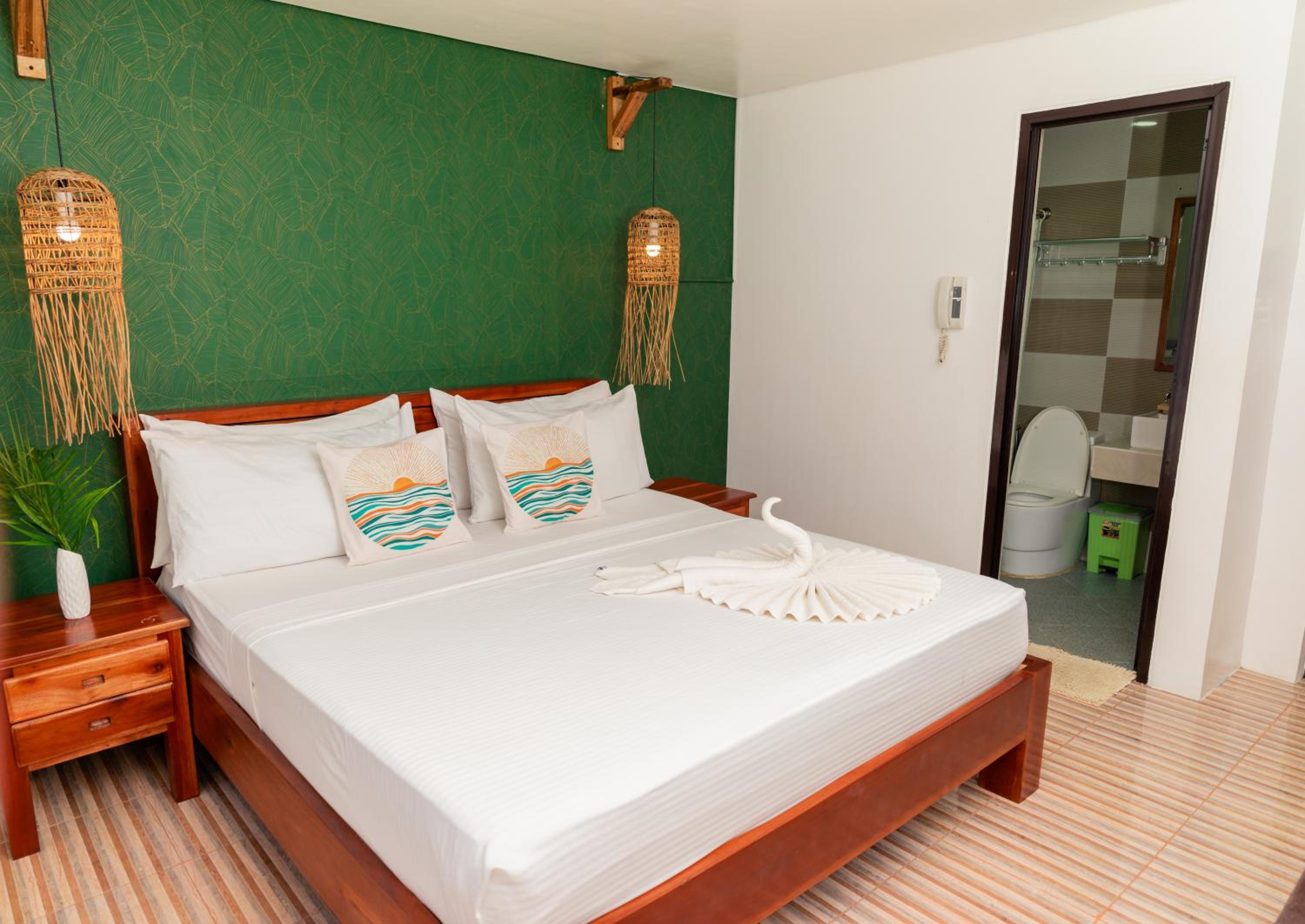 Deluxe Room - Photo 3
