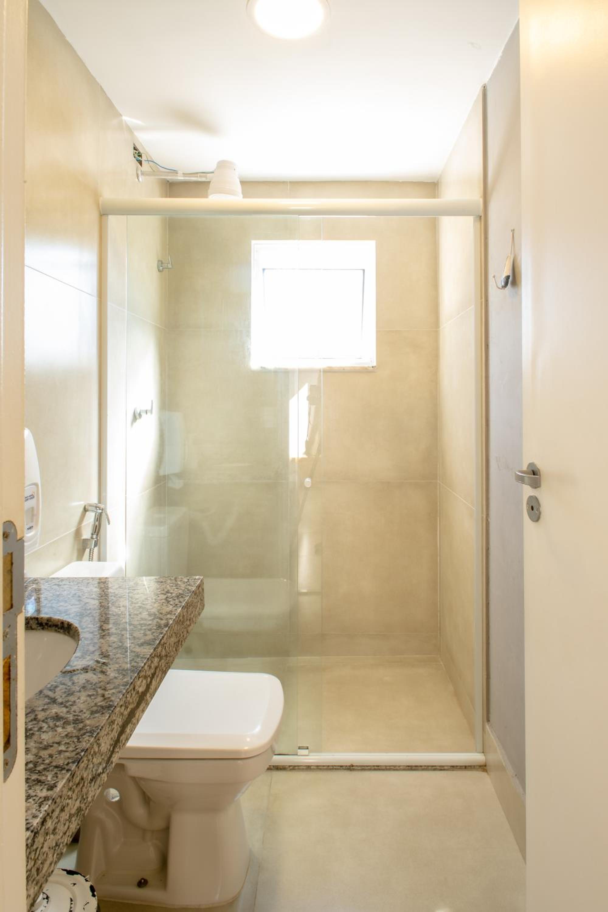 Suite - Photo 3