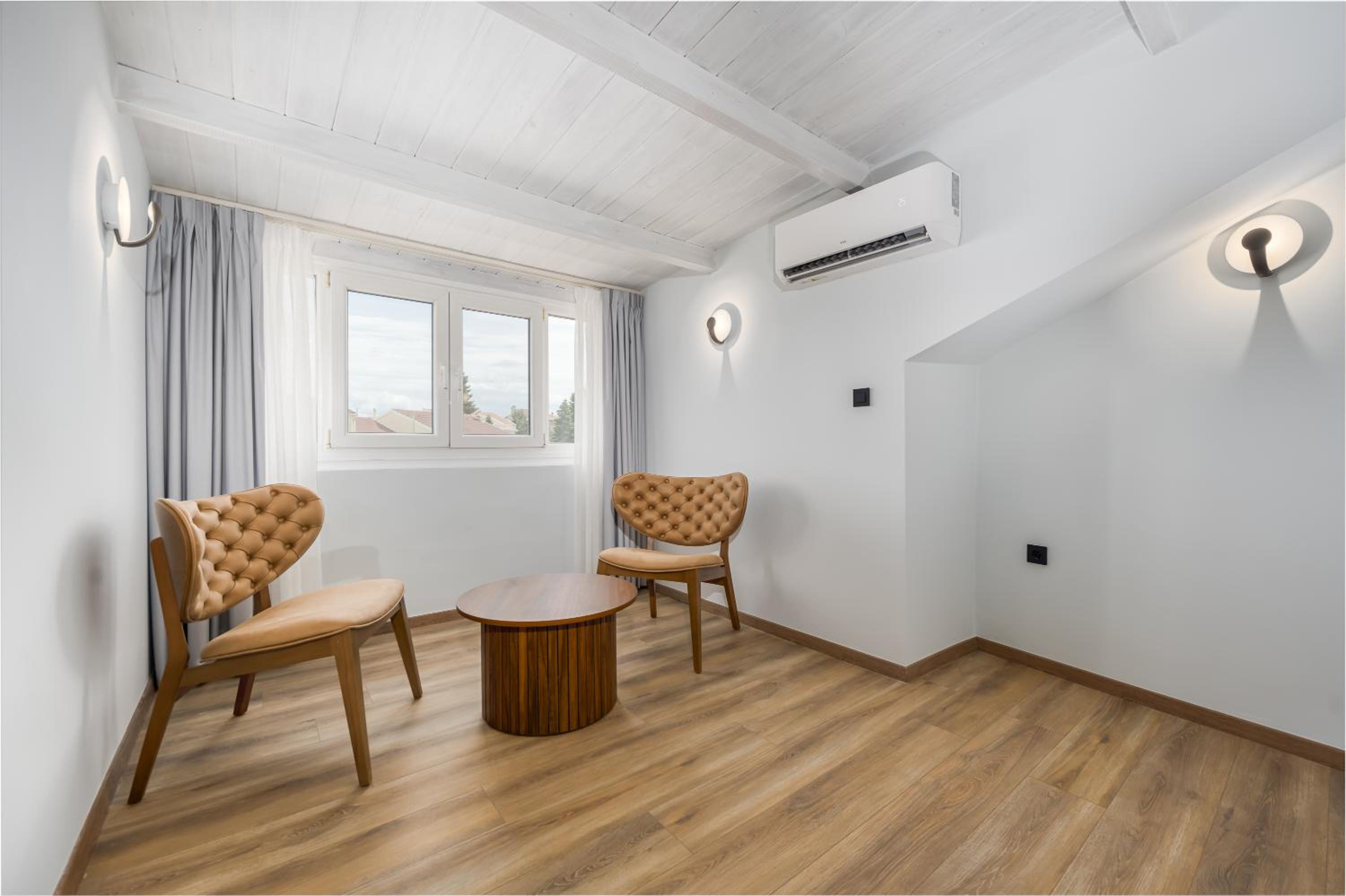 Loft - Photo 10
