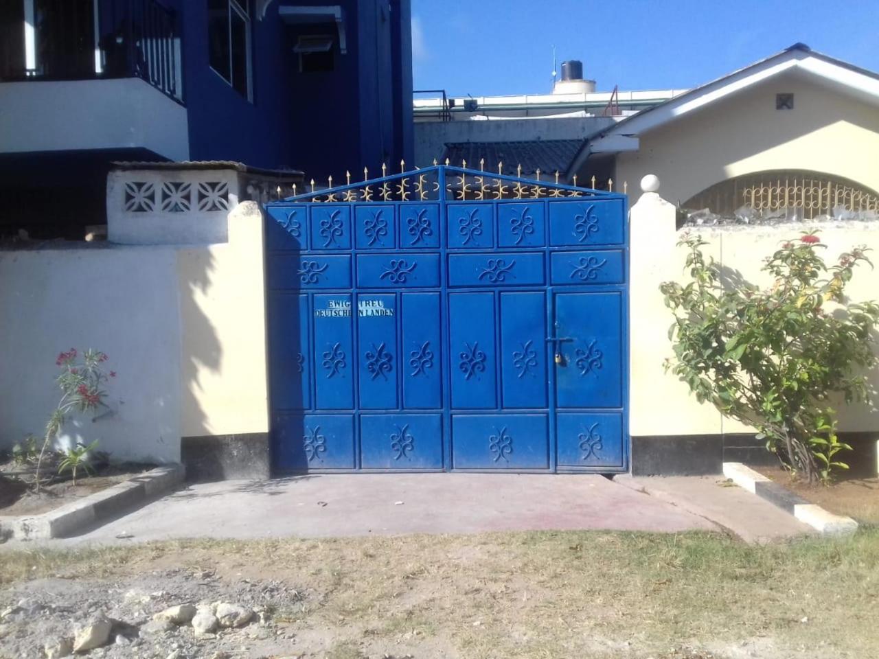 Three-Bedroom House - Photo 14