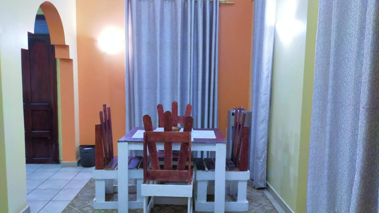 Three-Bedroom House - Photo 7