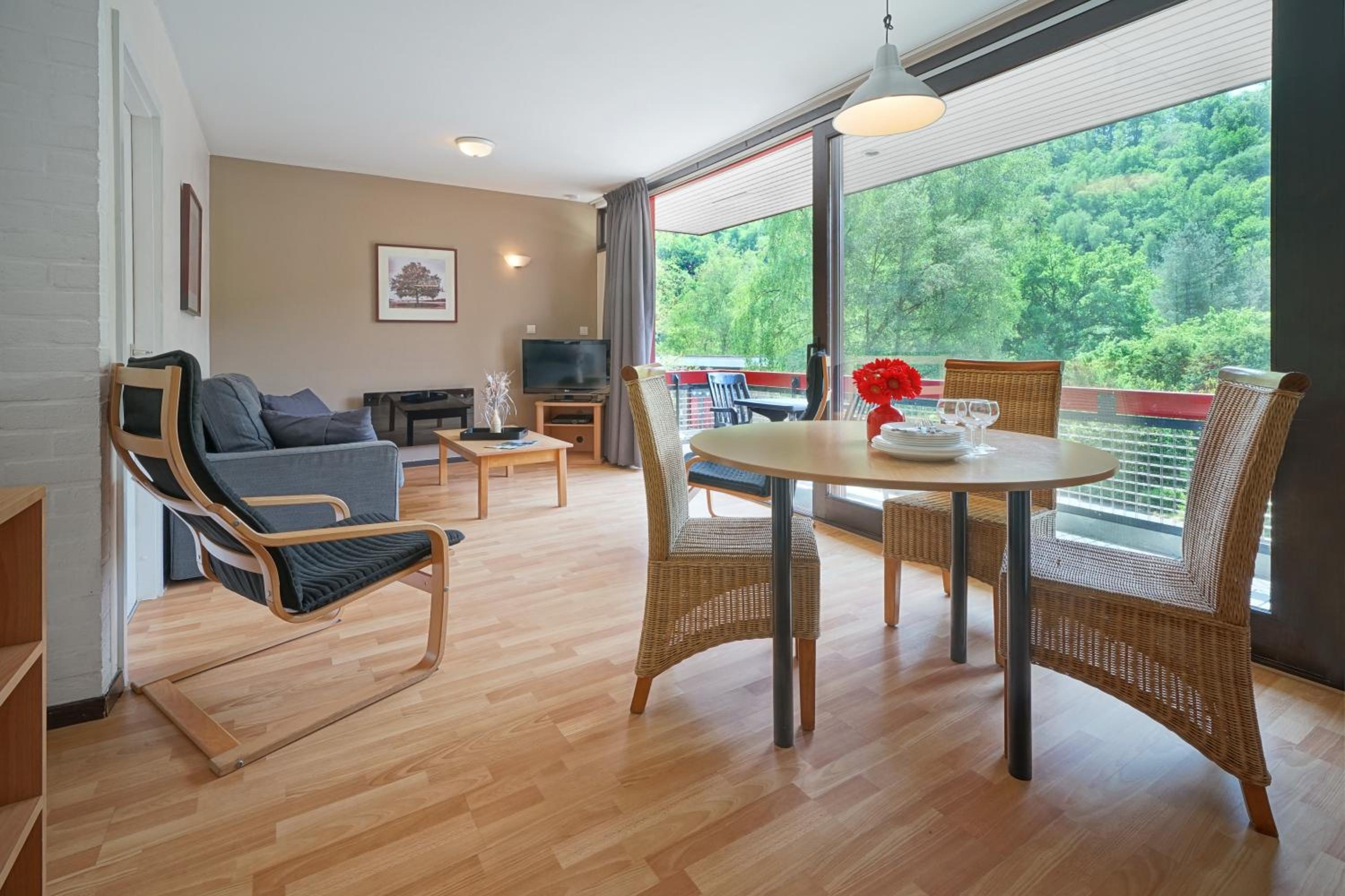 Bungalow (4 Adults) - Photo 9
