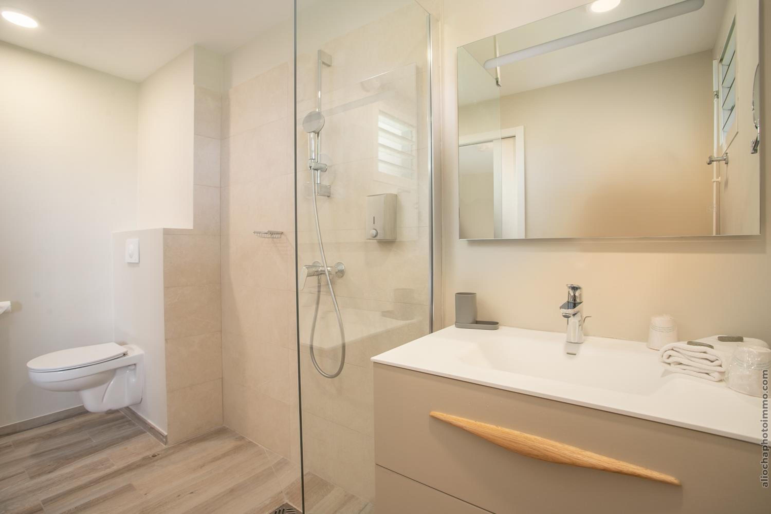 Comfort Apartment with Garden View - Photo 2