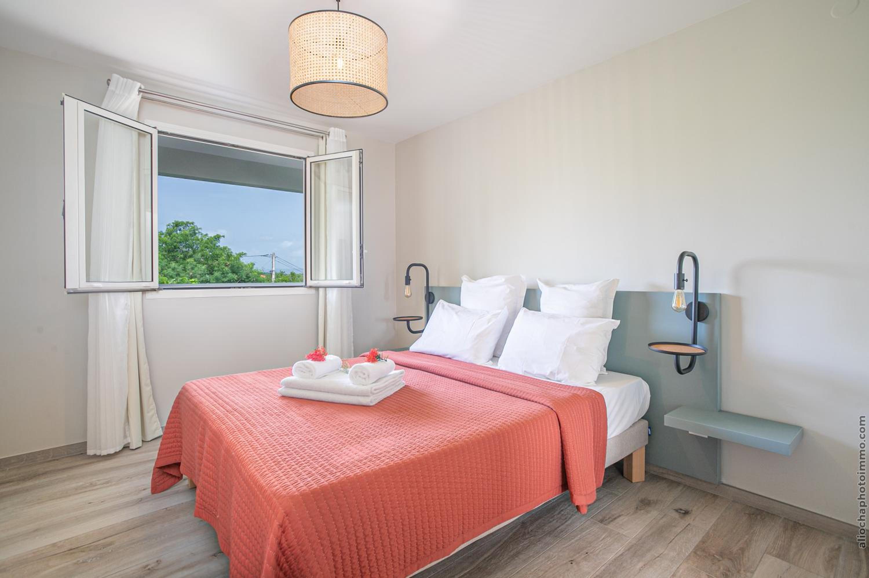 Comfort Apartment with Garden View - Photo 10