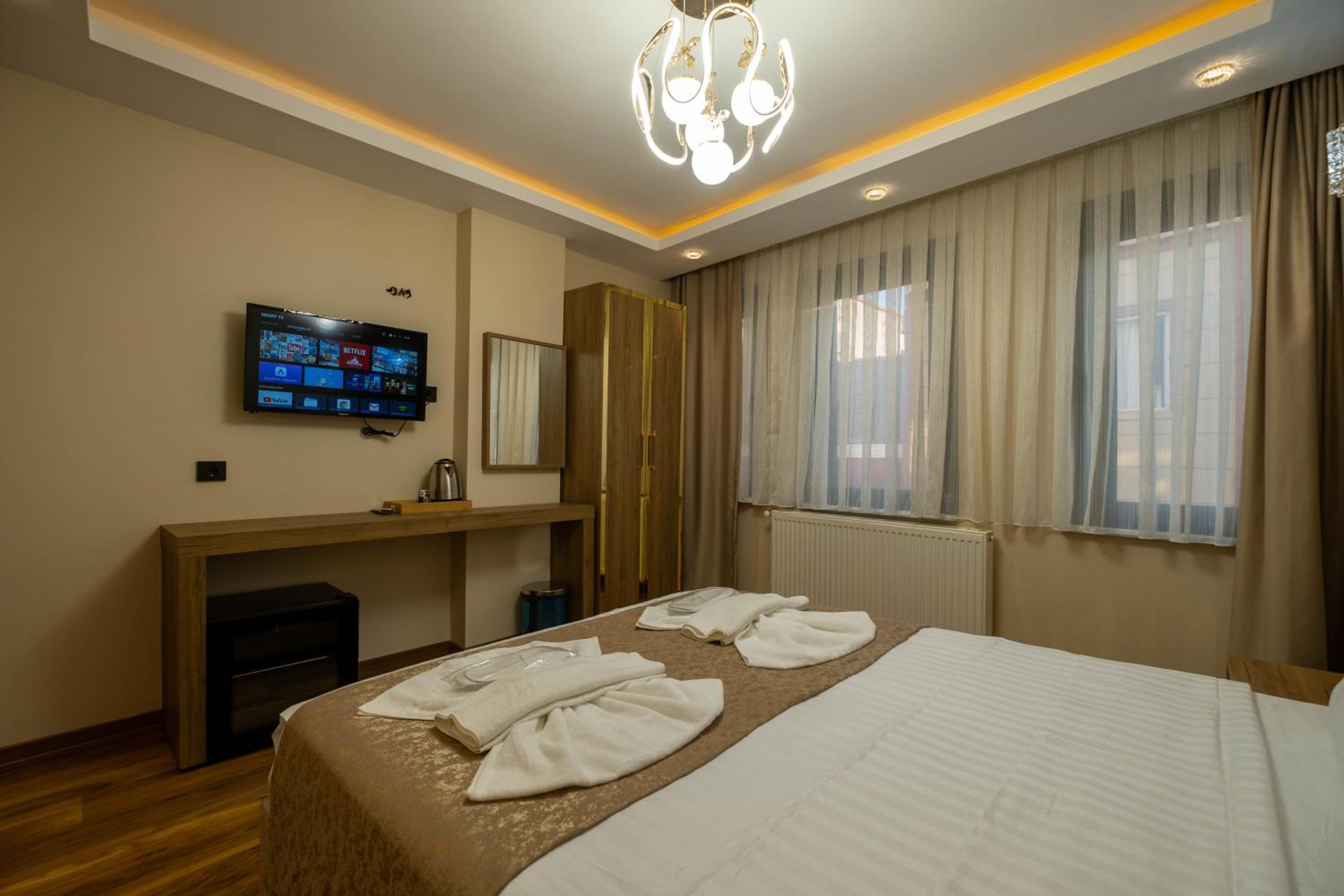 Deluxe Double Room photo 2