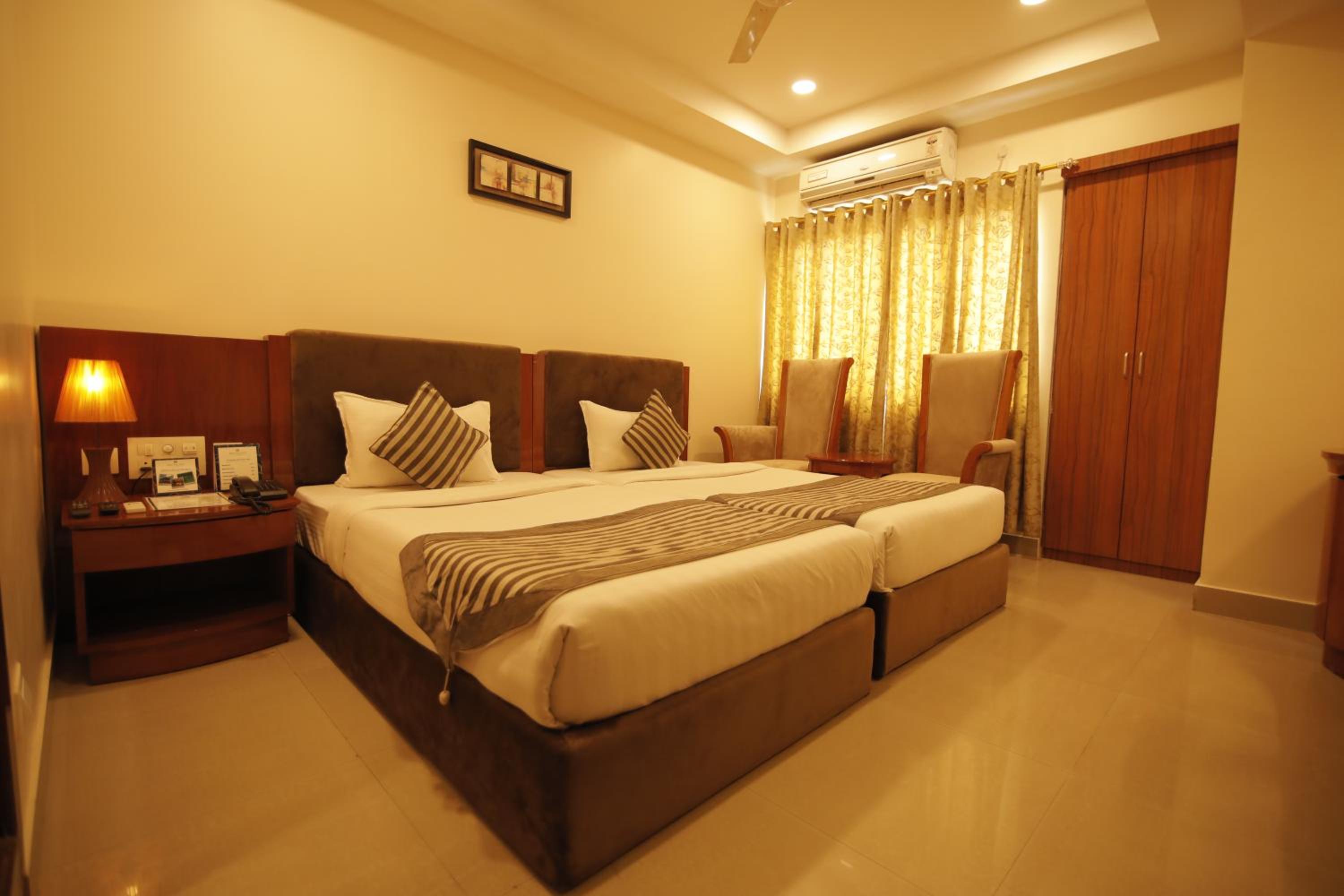 Deluxe Room - Photo 1