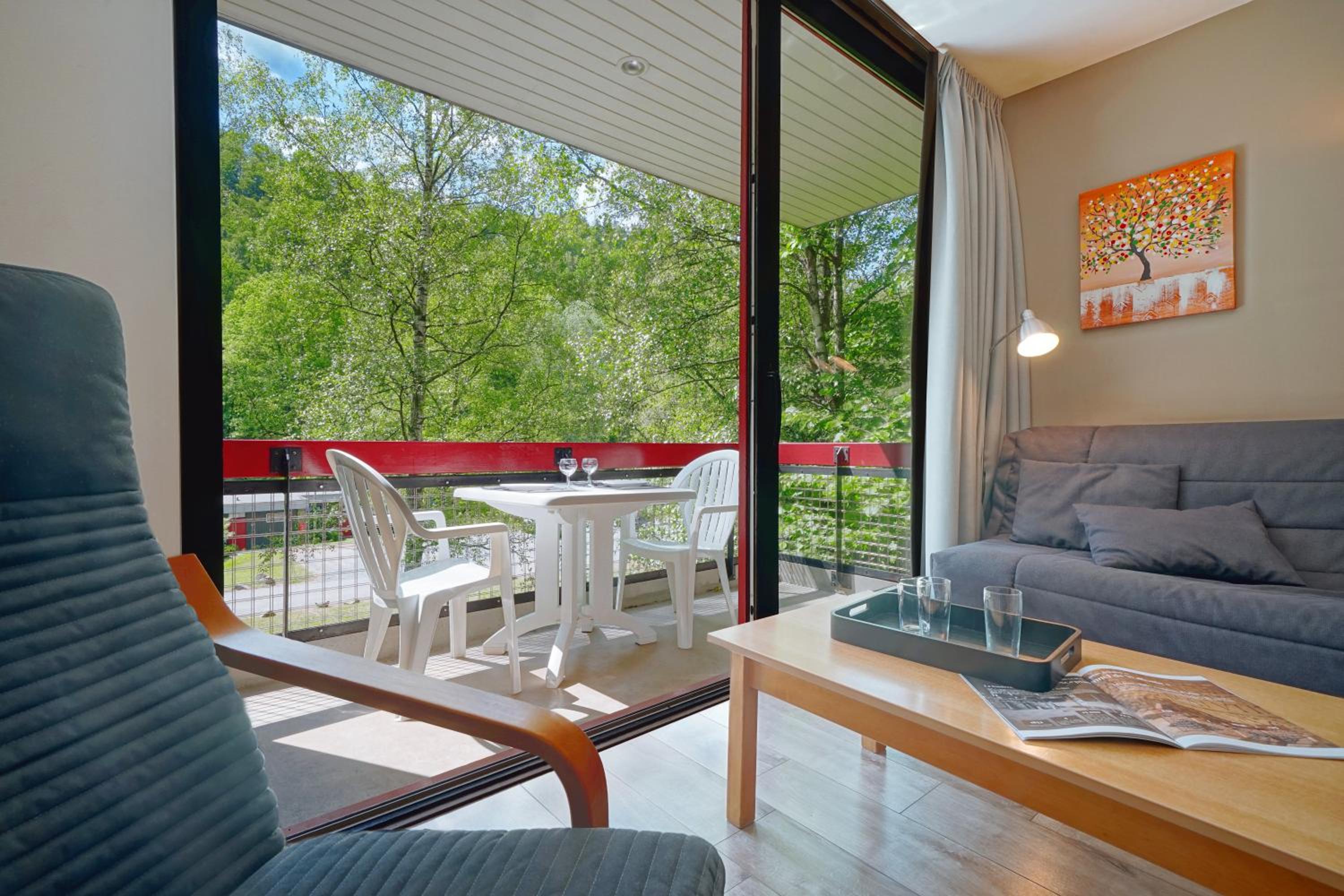 Budget One-Bedroom Apartment (2 Adults) - Photo 7