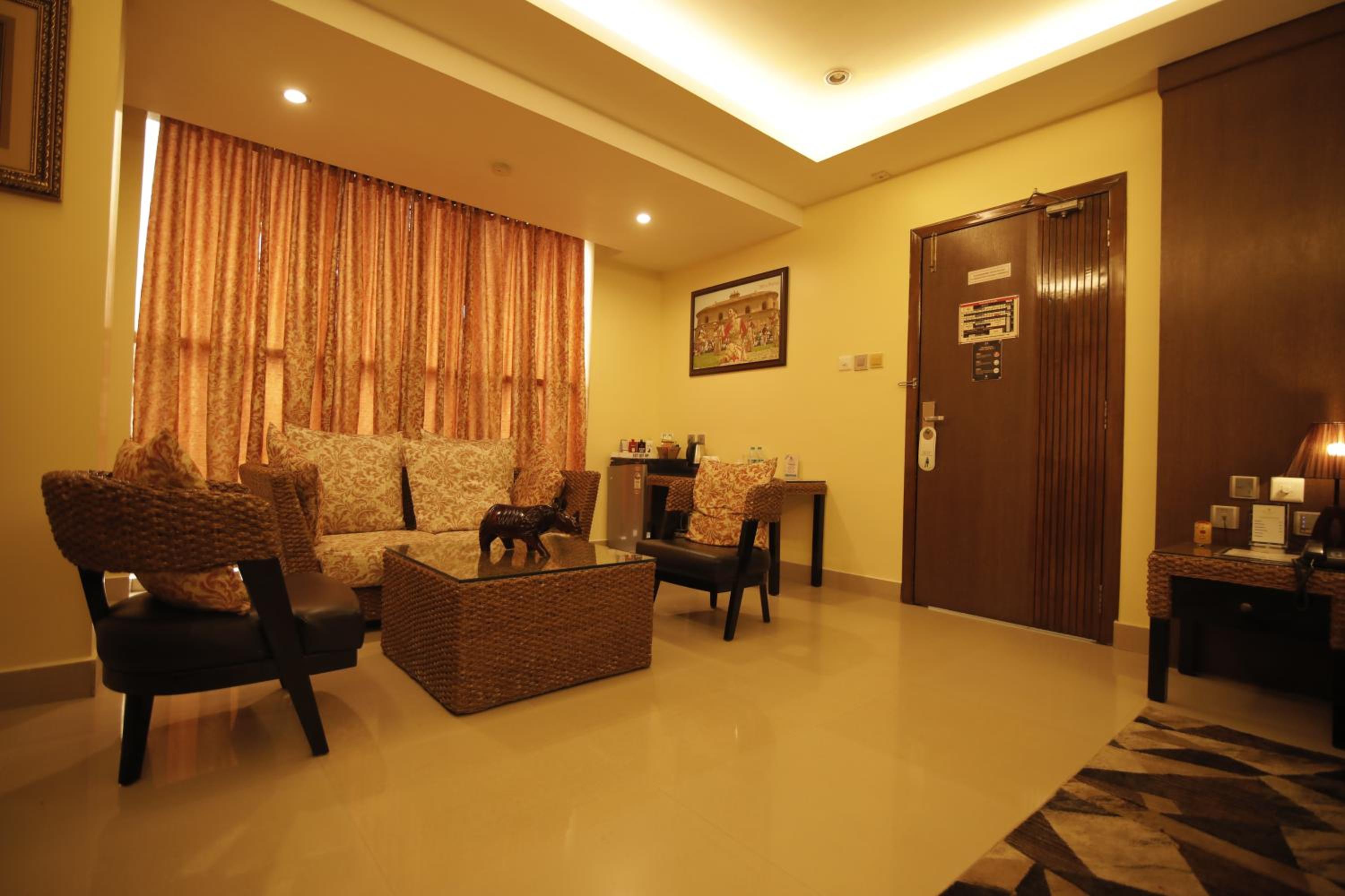 Suite - Photo 4