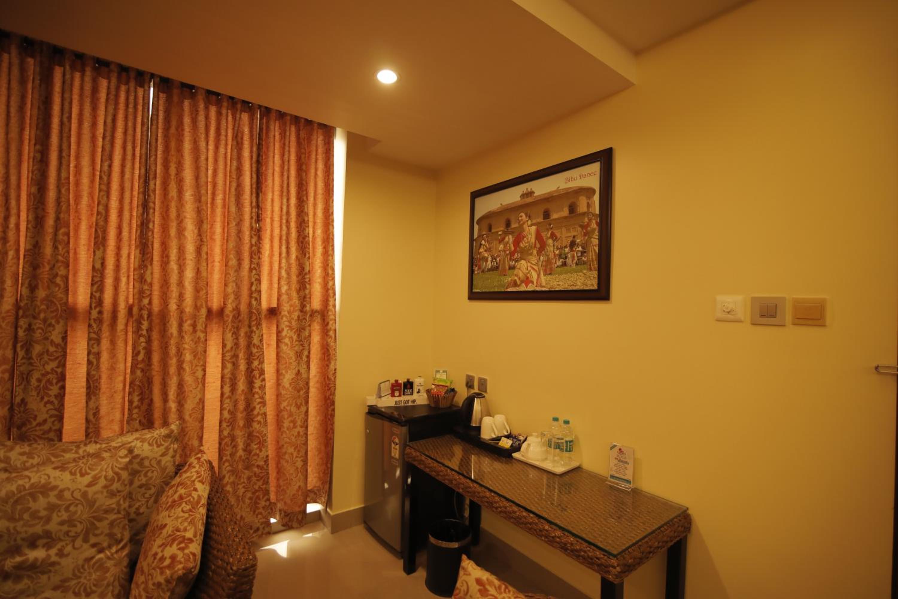 Suite - Photo 2