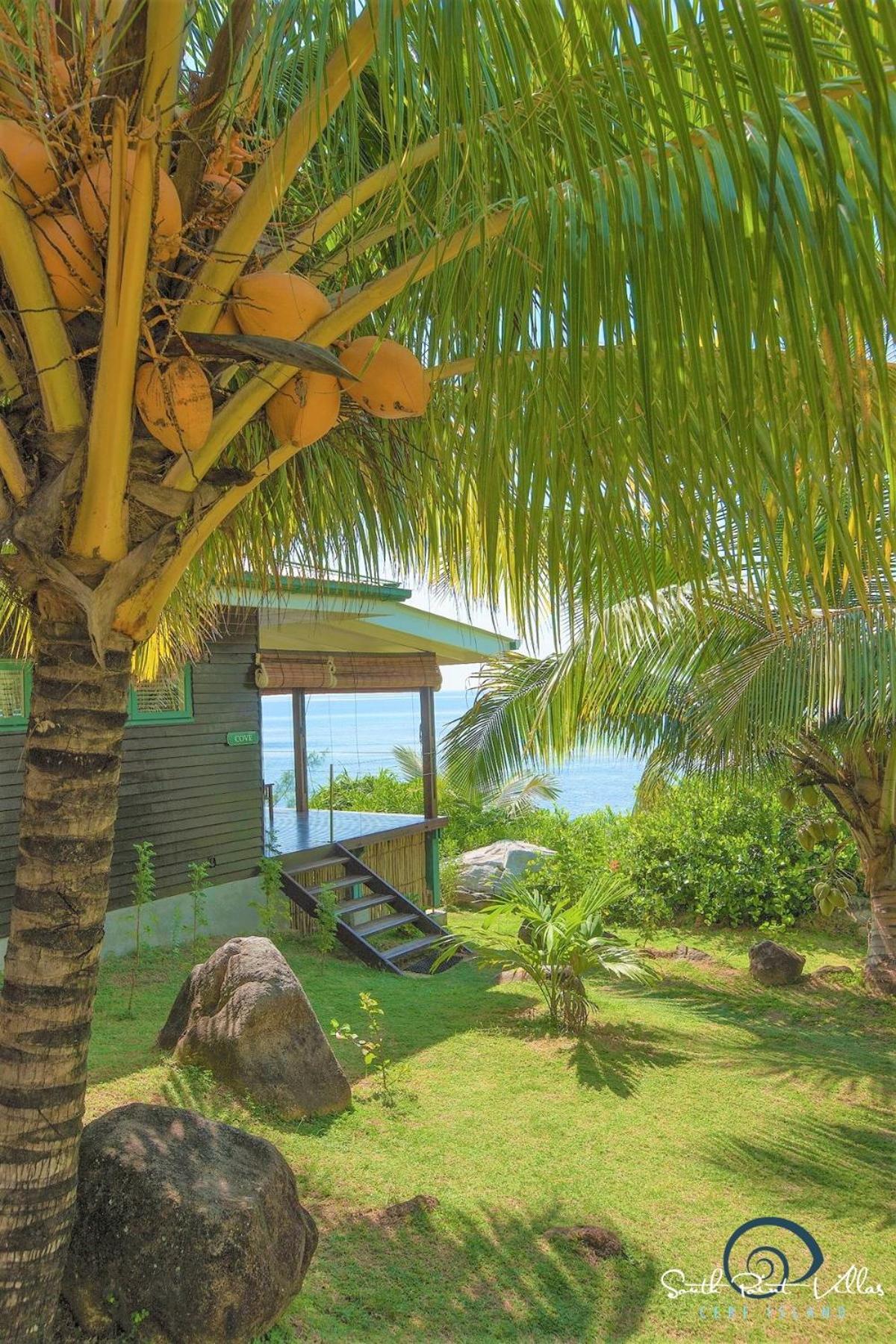 One-Bedroom Villa with Private Pool and Sea View photo 1