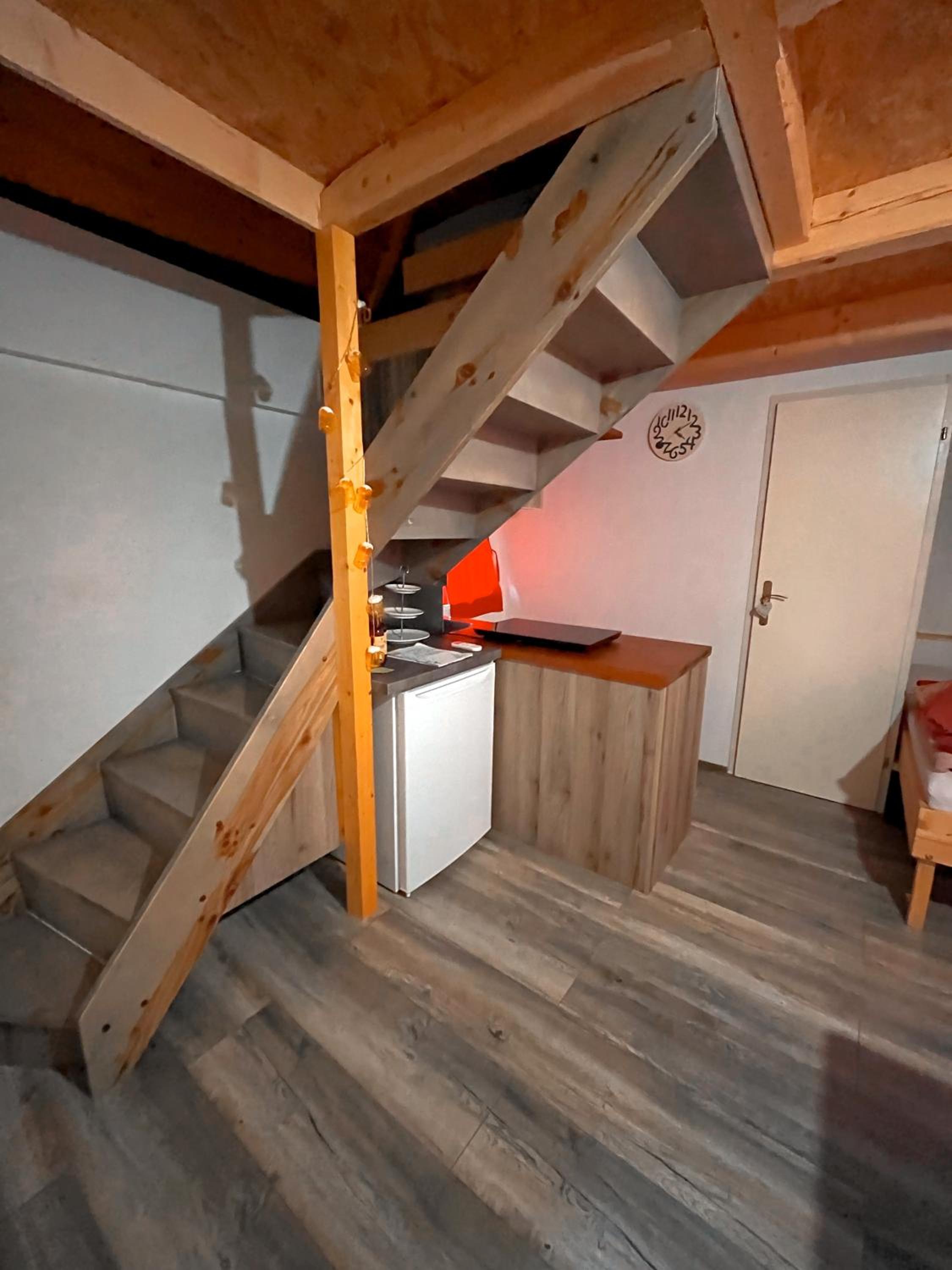 Two-Bedroom Apartment - Photo 7