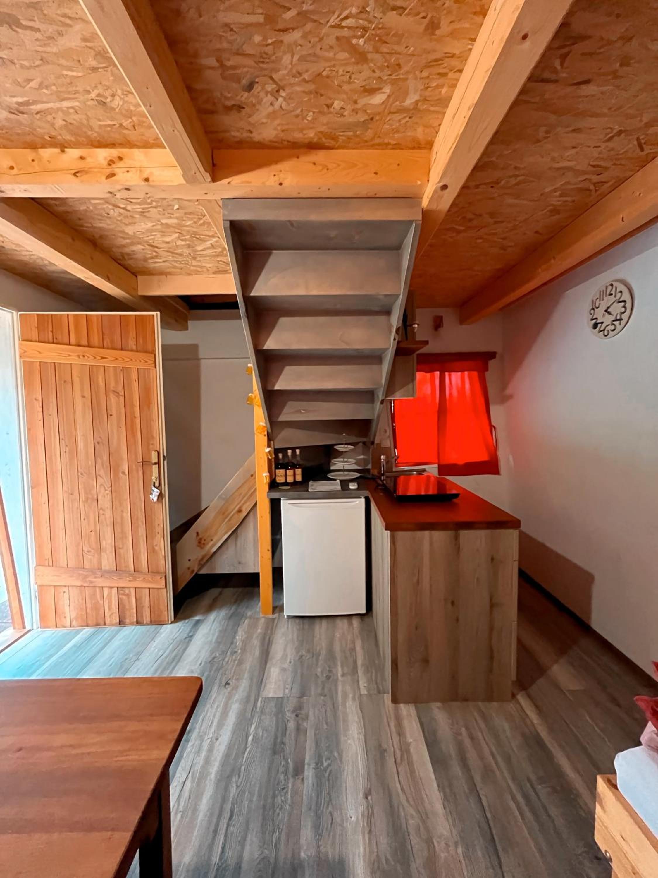 Two-Bedroom Apartment - Photo 10