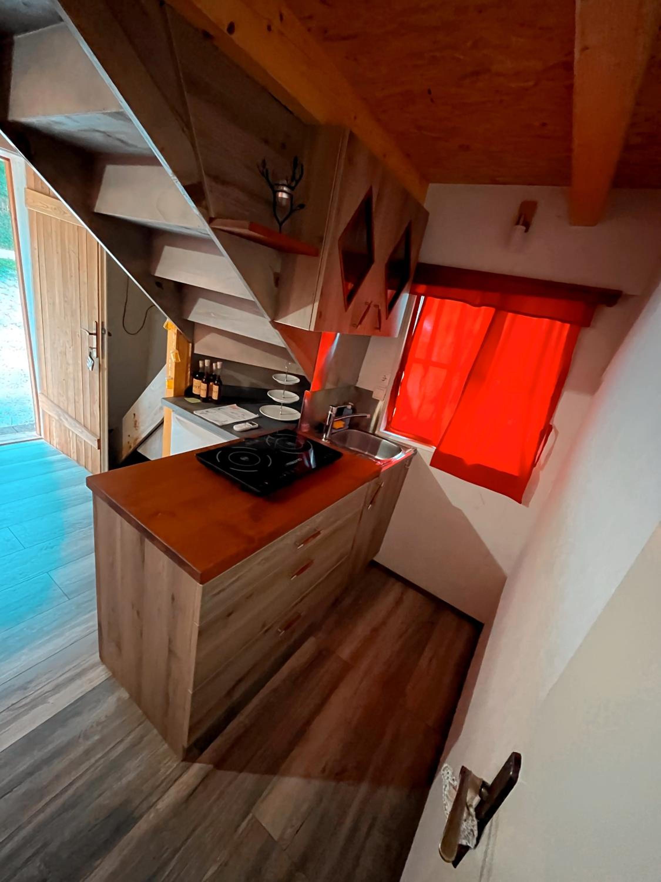 Two-Bedroom Apartment - Photo 8