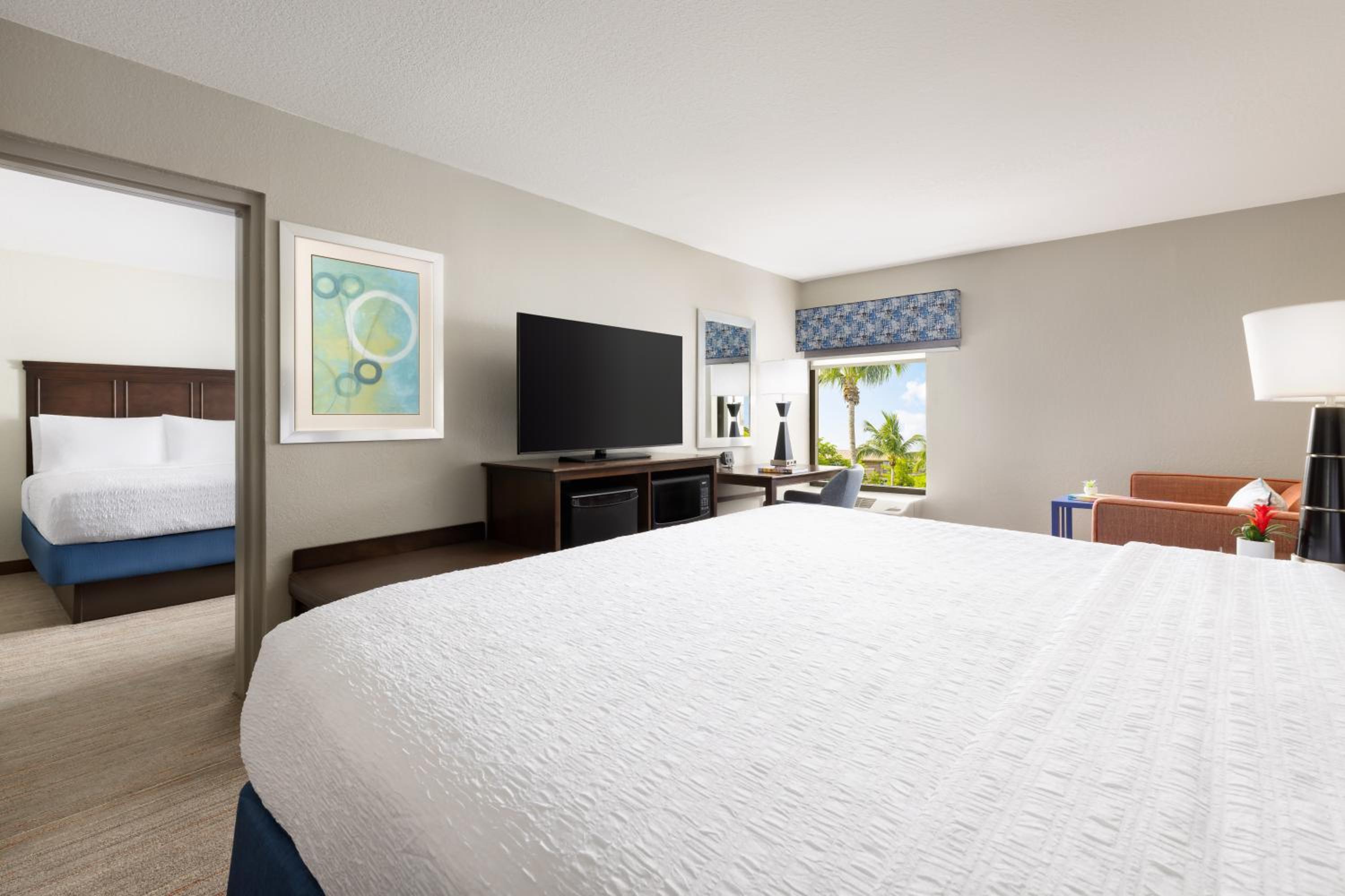 Family Suite - Non-Smoking photo 1