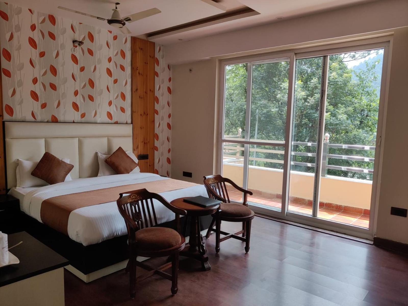 Double Room - Photo 2