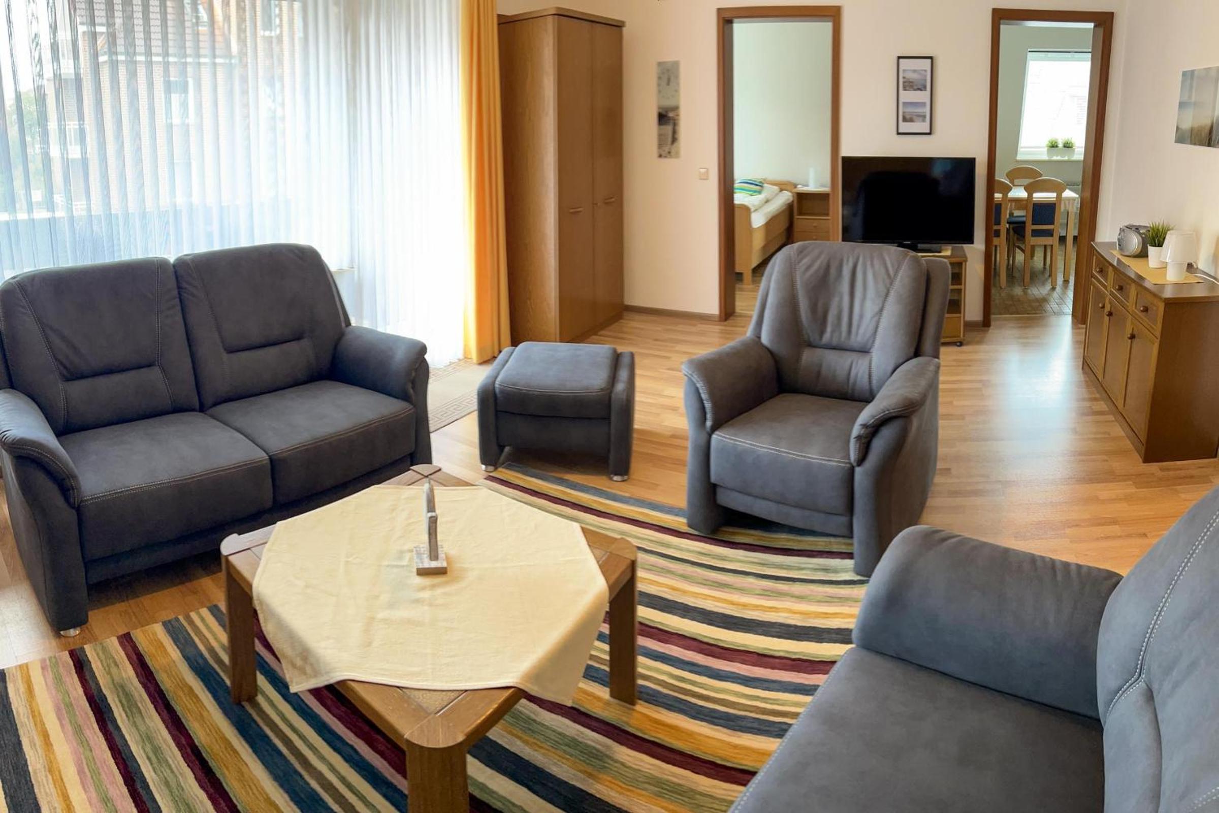 Apartment with Balcony photo 1