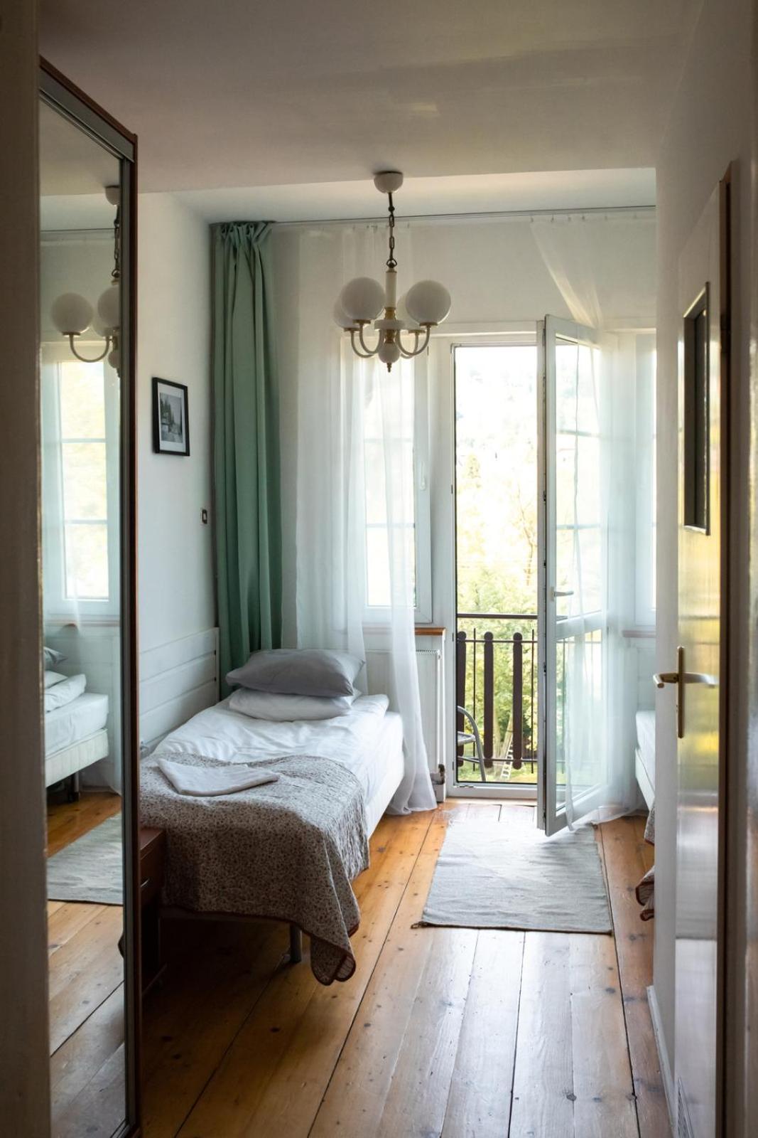 Double Room with Private Bathroom photo 3