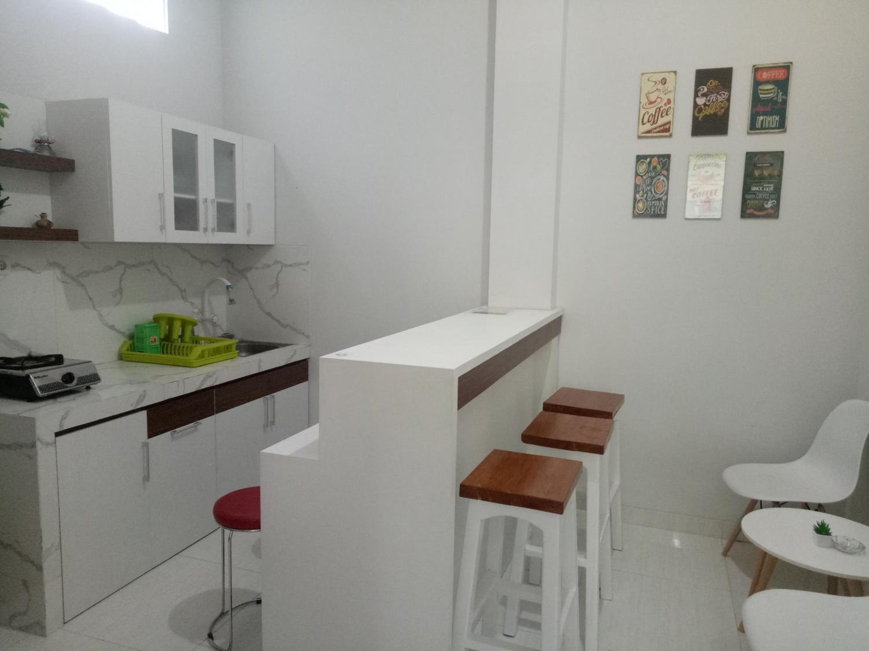 Four-Bedroom House - Photo 9
