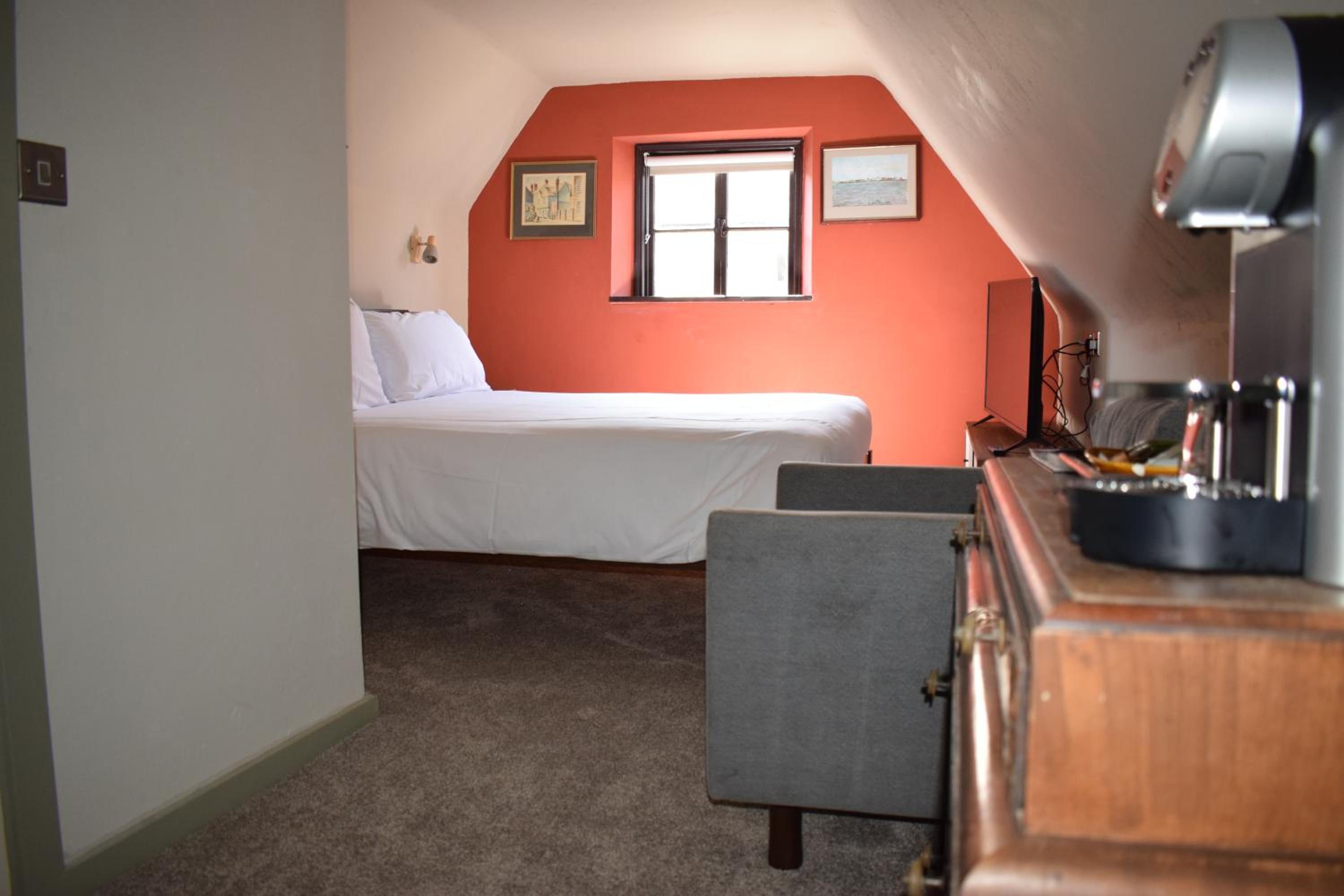Standard Double Room - Photo 1