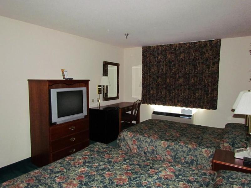 Double Room with Two Double Beds - Photo 1