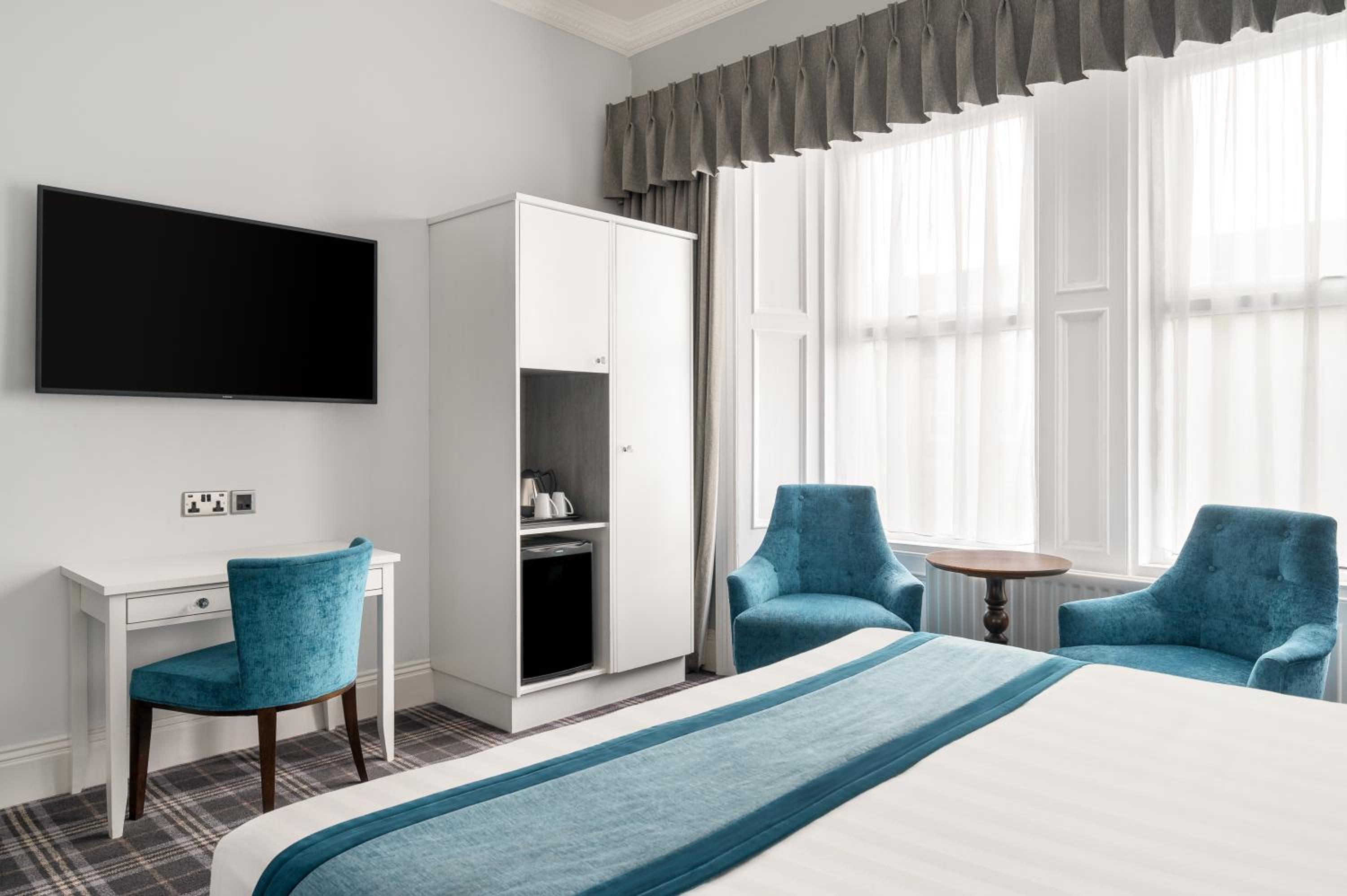 Standard Double Room - Photo 6