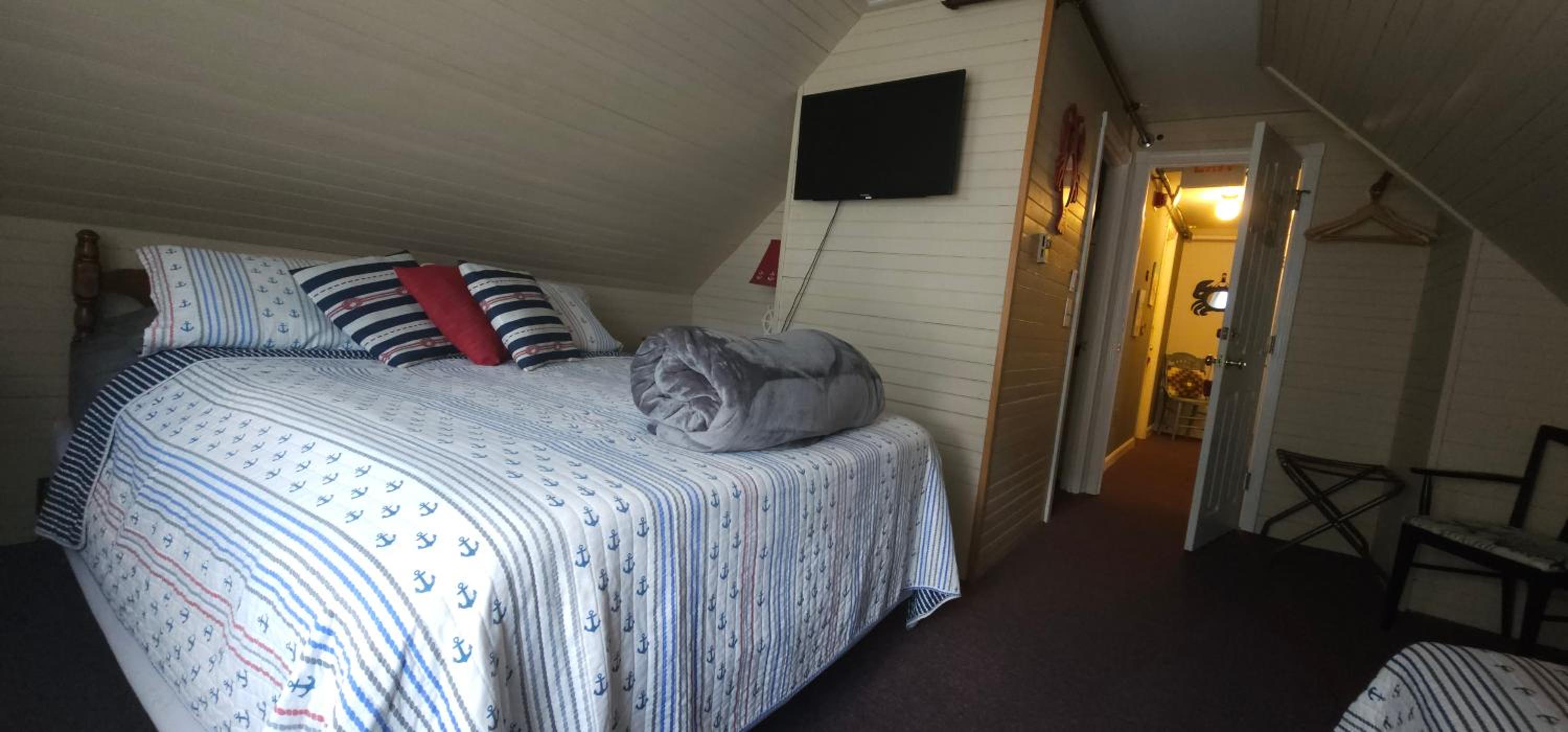 Suite - Photo 5