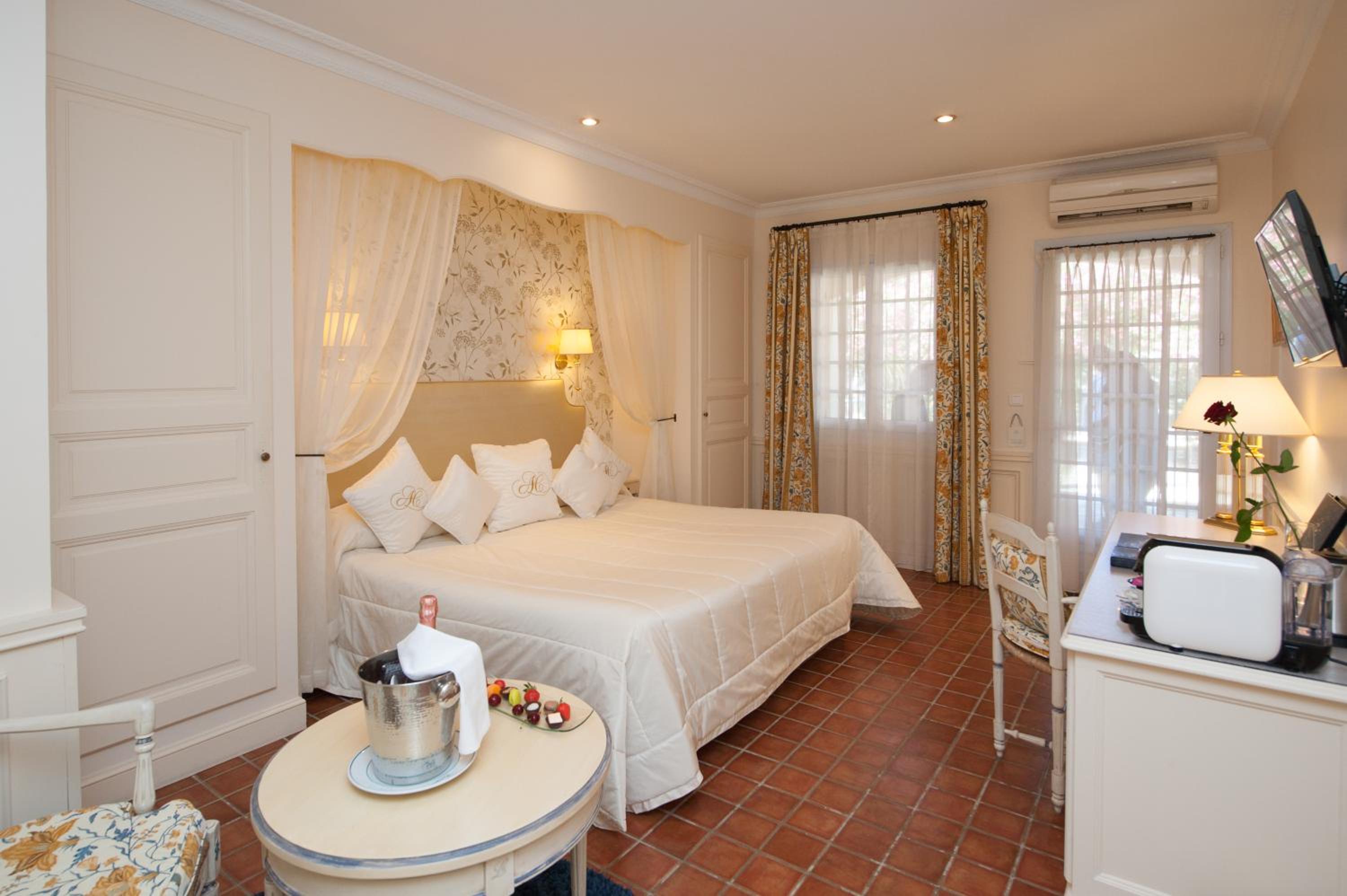 Superior Deluxe Double Room  - Photo 1