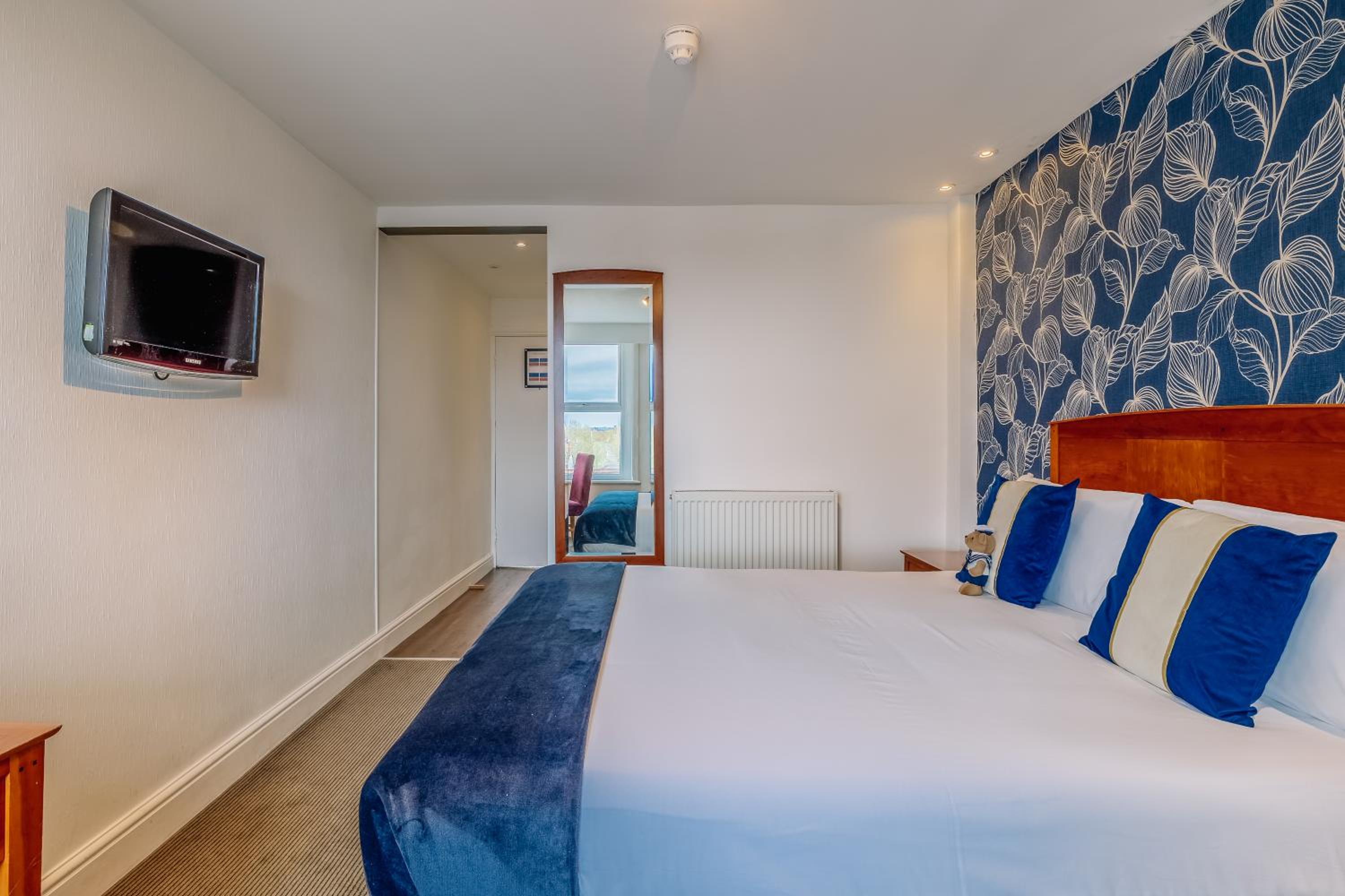 Standard Double Room - Photo 5