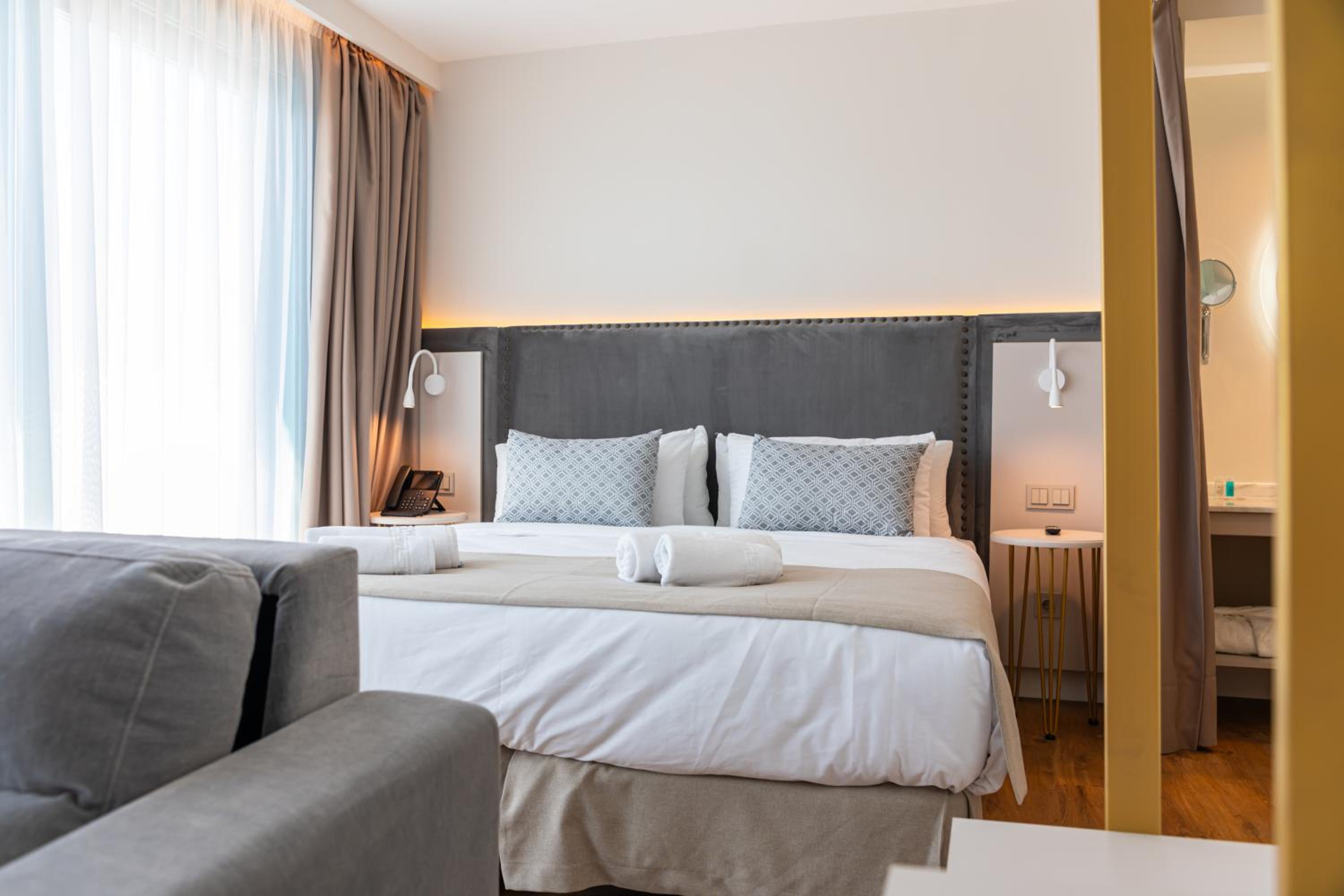 Junior Suite - Photo 11