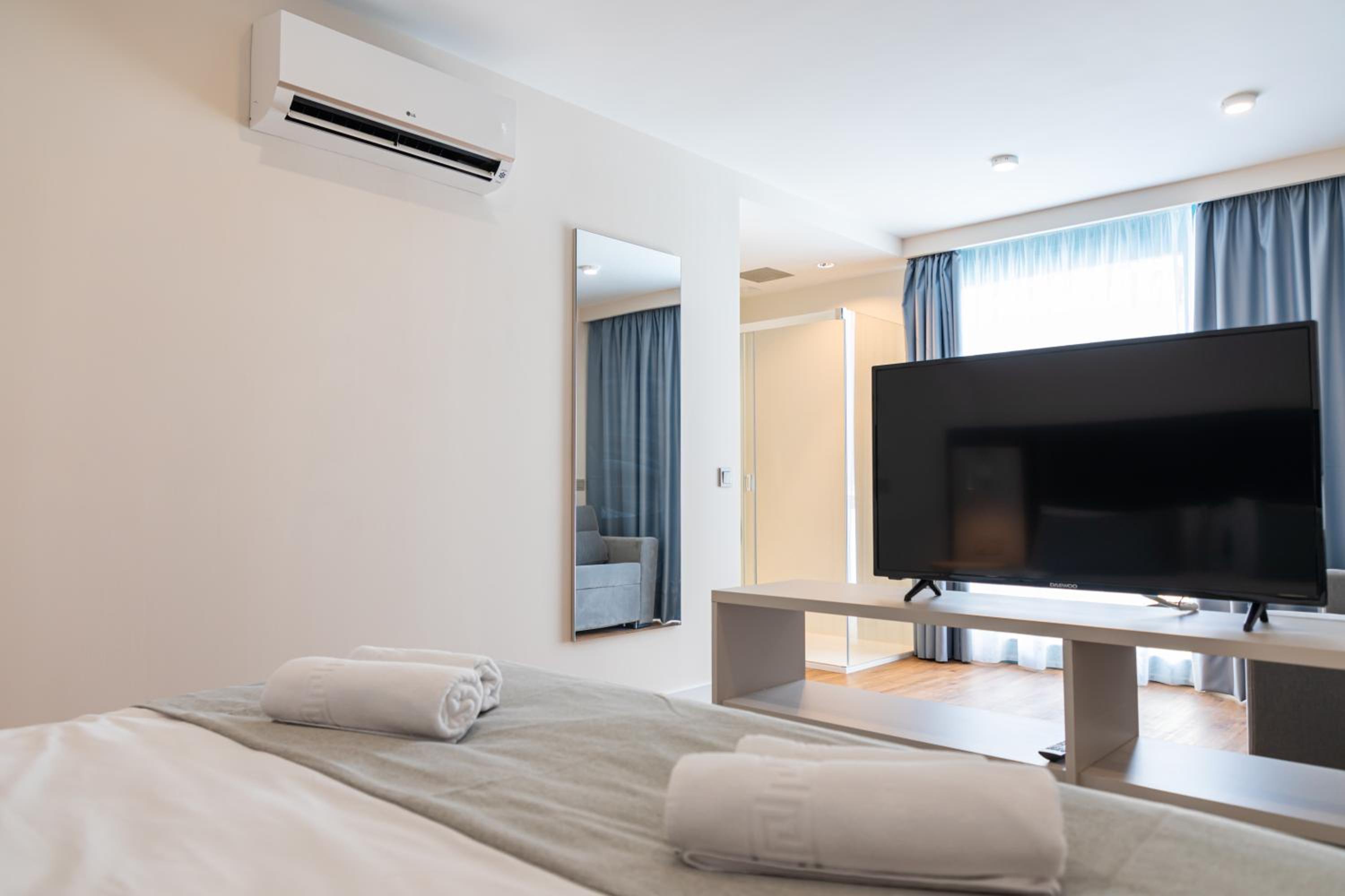 Superior Double Room with Terrace - Photo 9