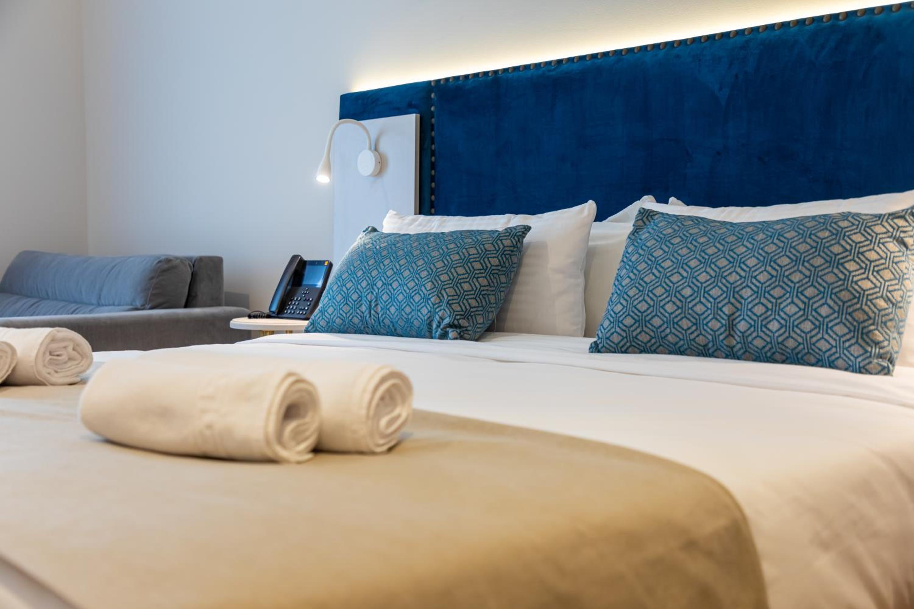 Double Room - Photo 22
