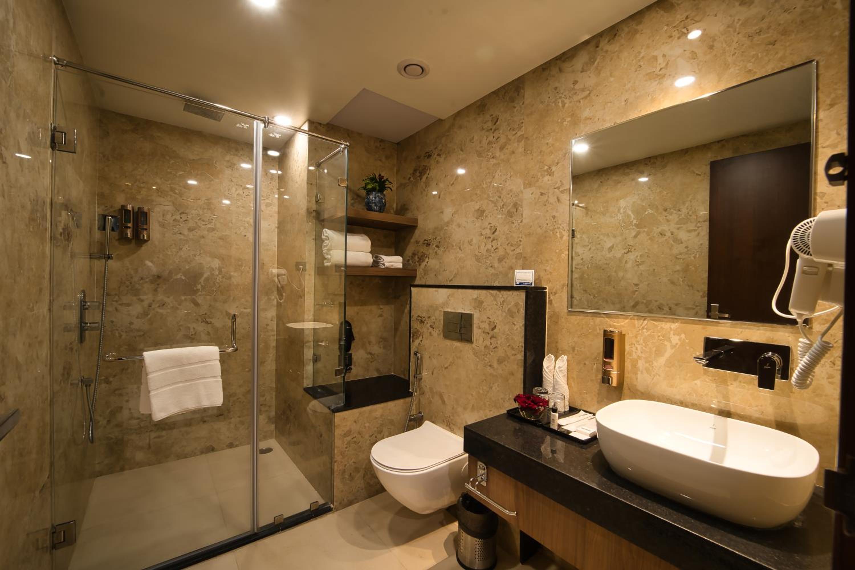 Premier Room - Photo 4