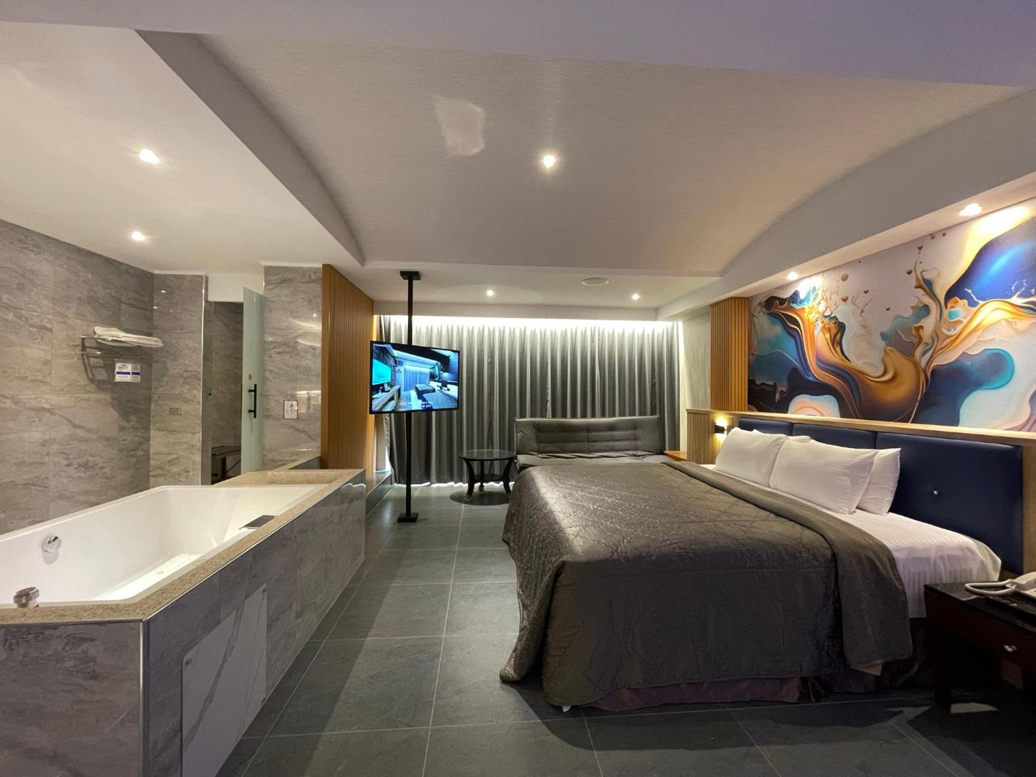 Superior King Room photo 2