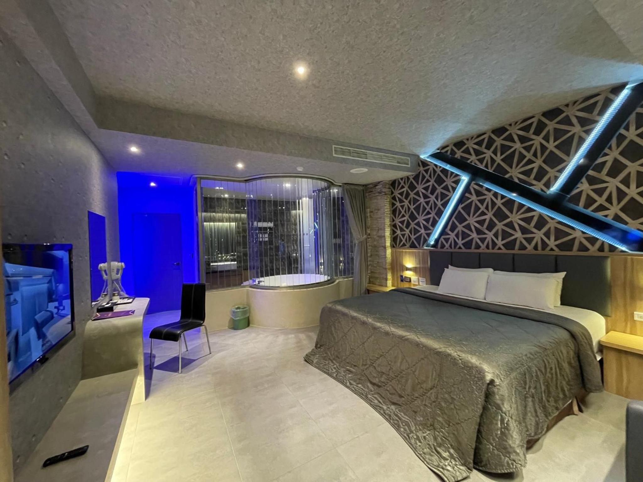 Deluxe Double Room with Bath photo 1