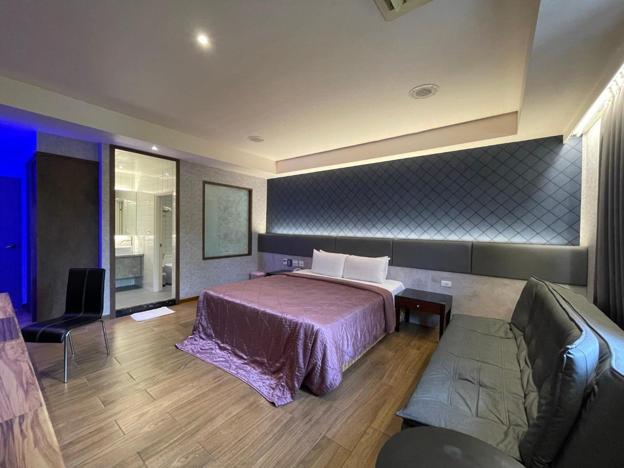 Economy Double Room - Photo 5