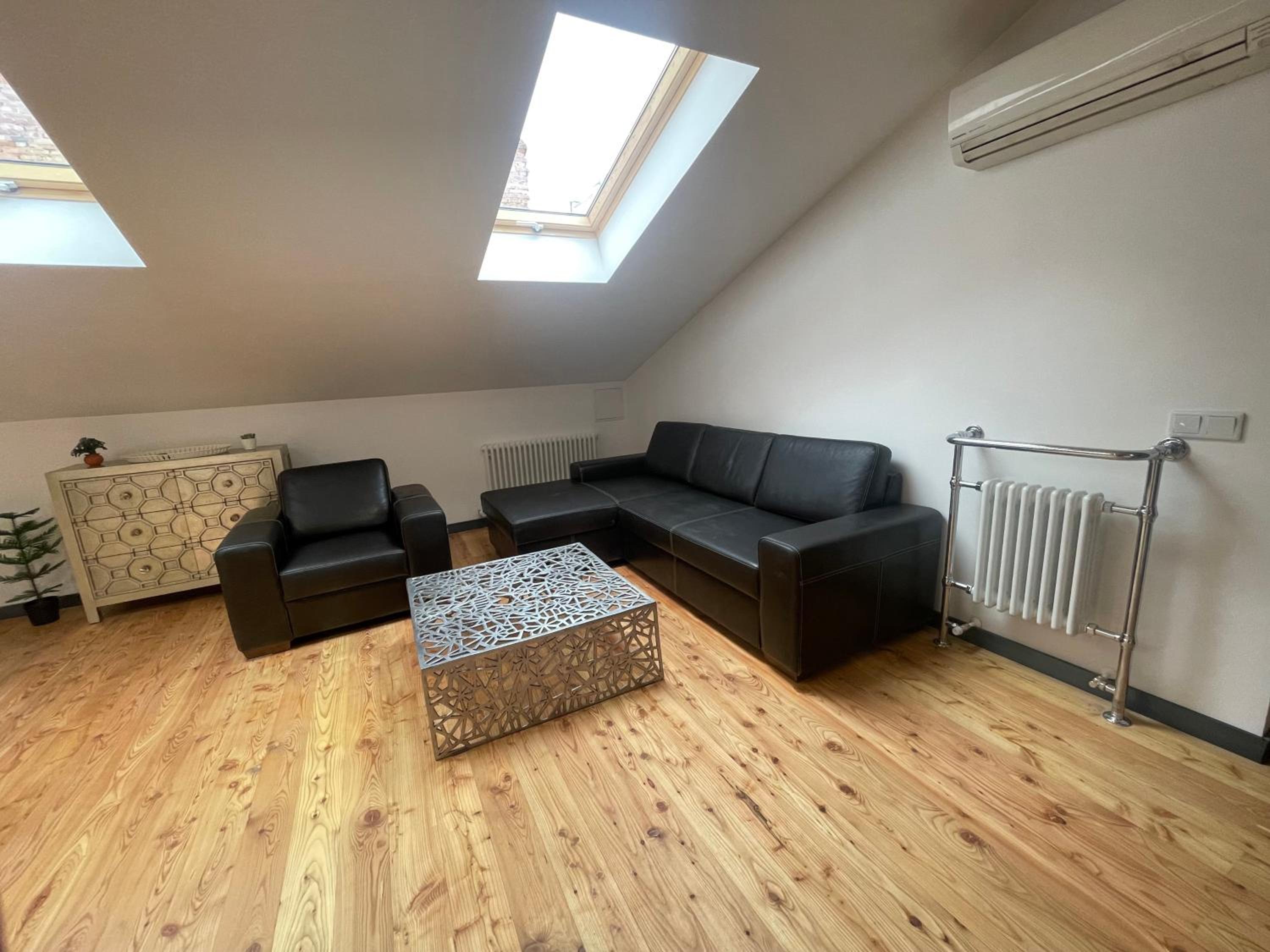 Two-Bedroom Apartment - Photo 2