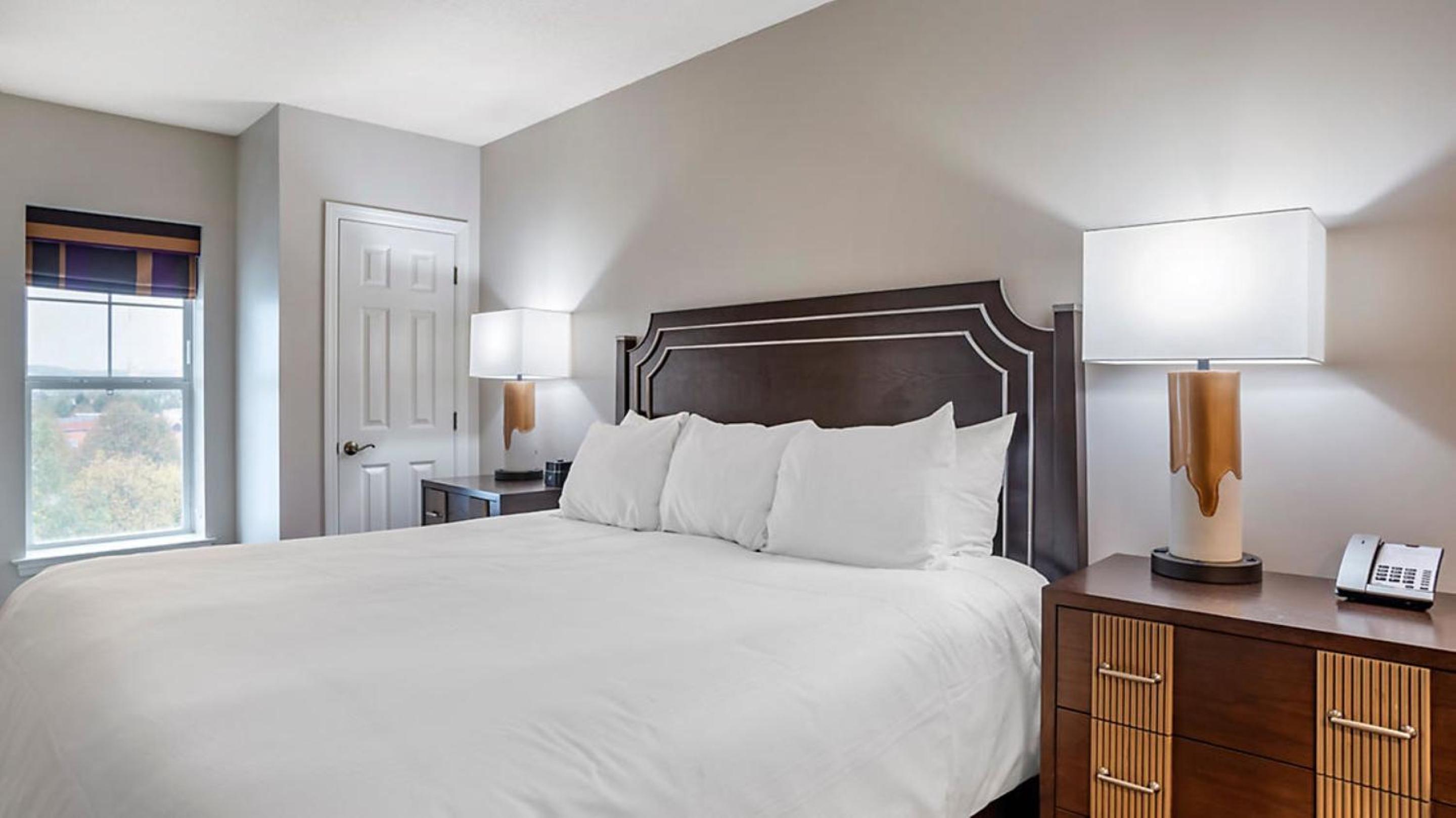 Two Bedroom Suite - Disability Accessible photo 1