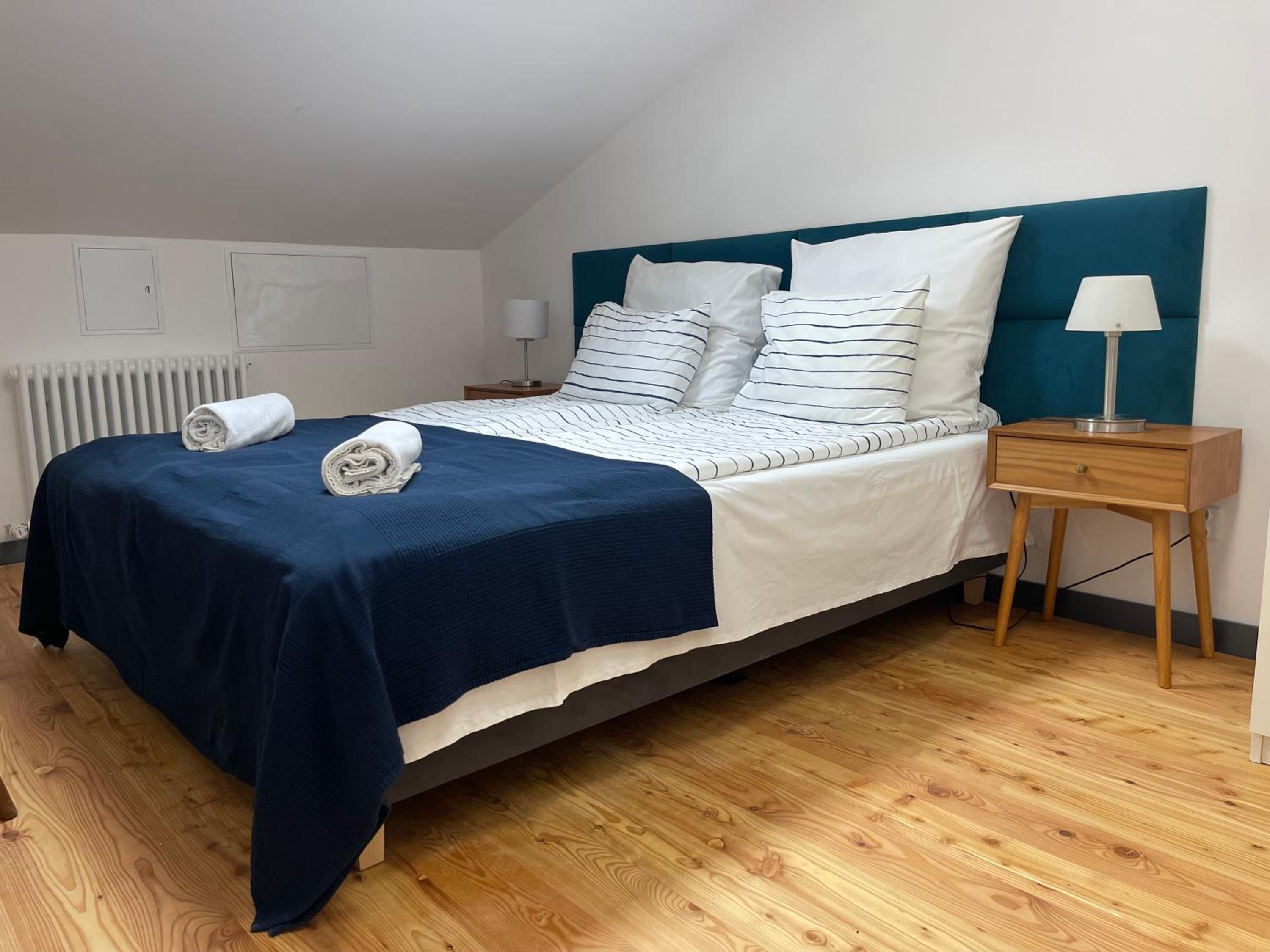 Two-Bedroom Apartment - Photo 3