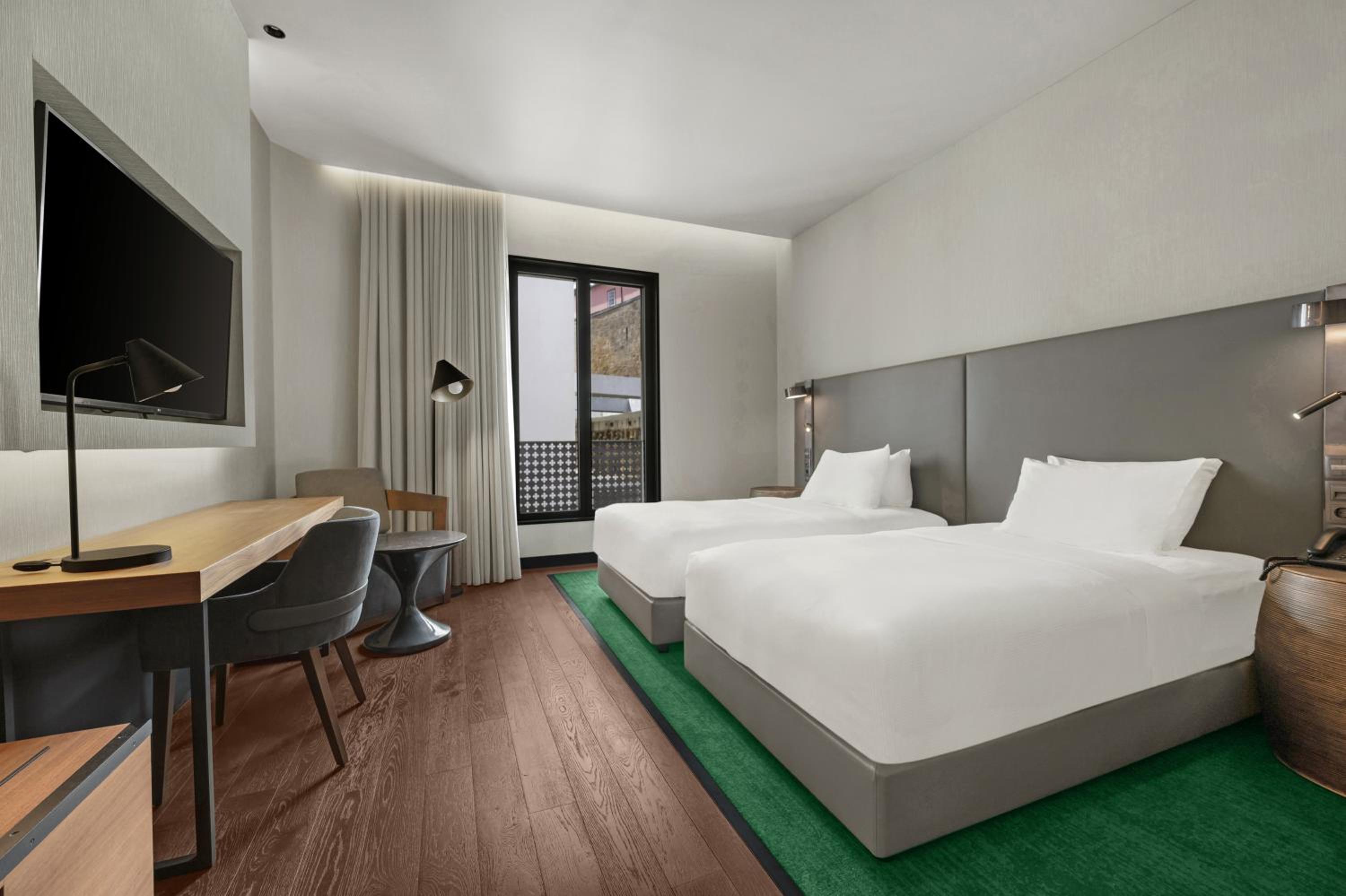 Executive Twin Room - Photo 5