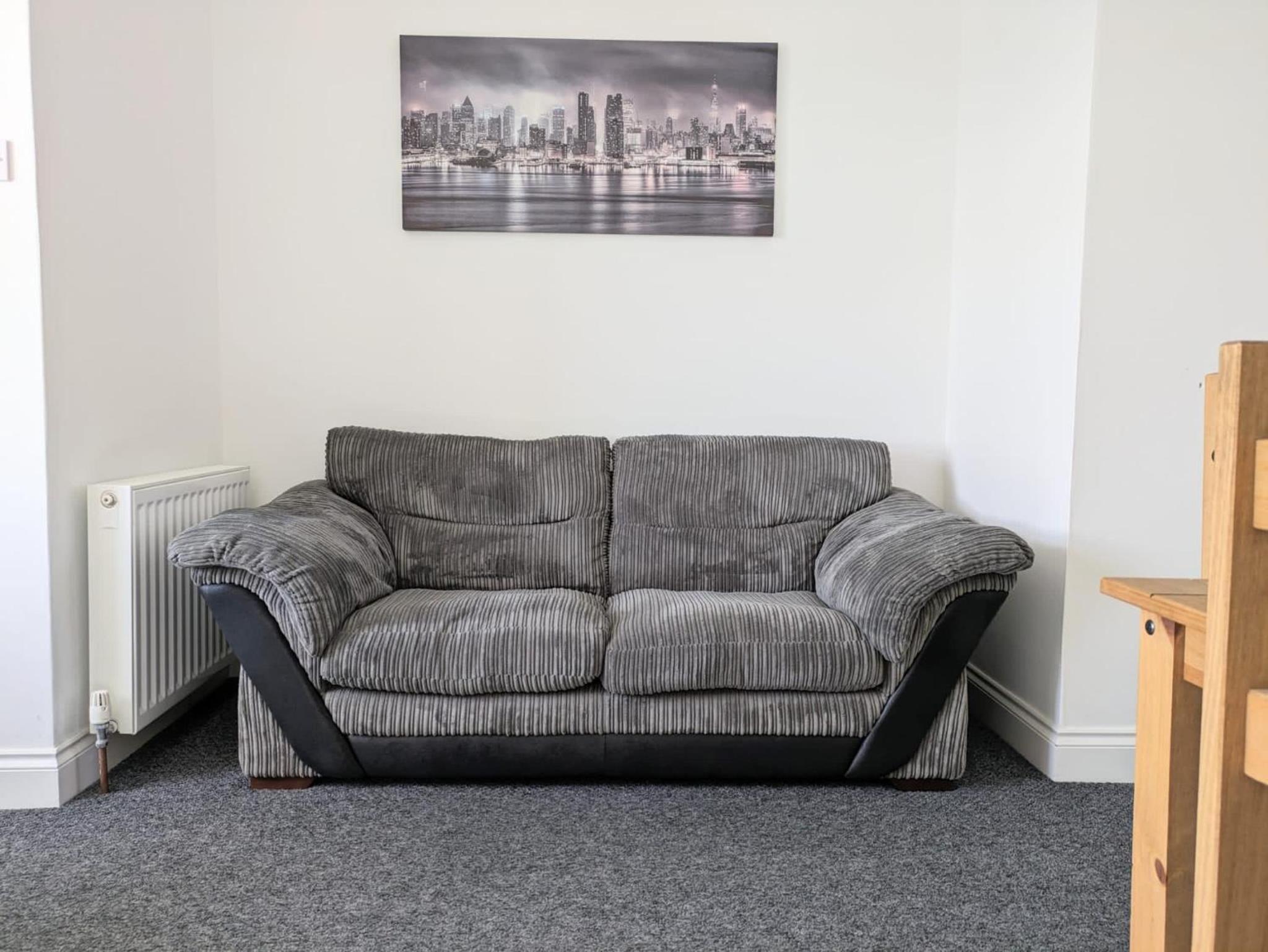 Two-Bedroom Apartment - Photo 19