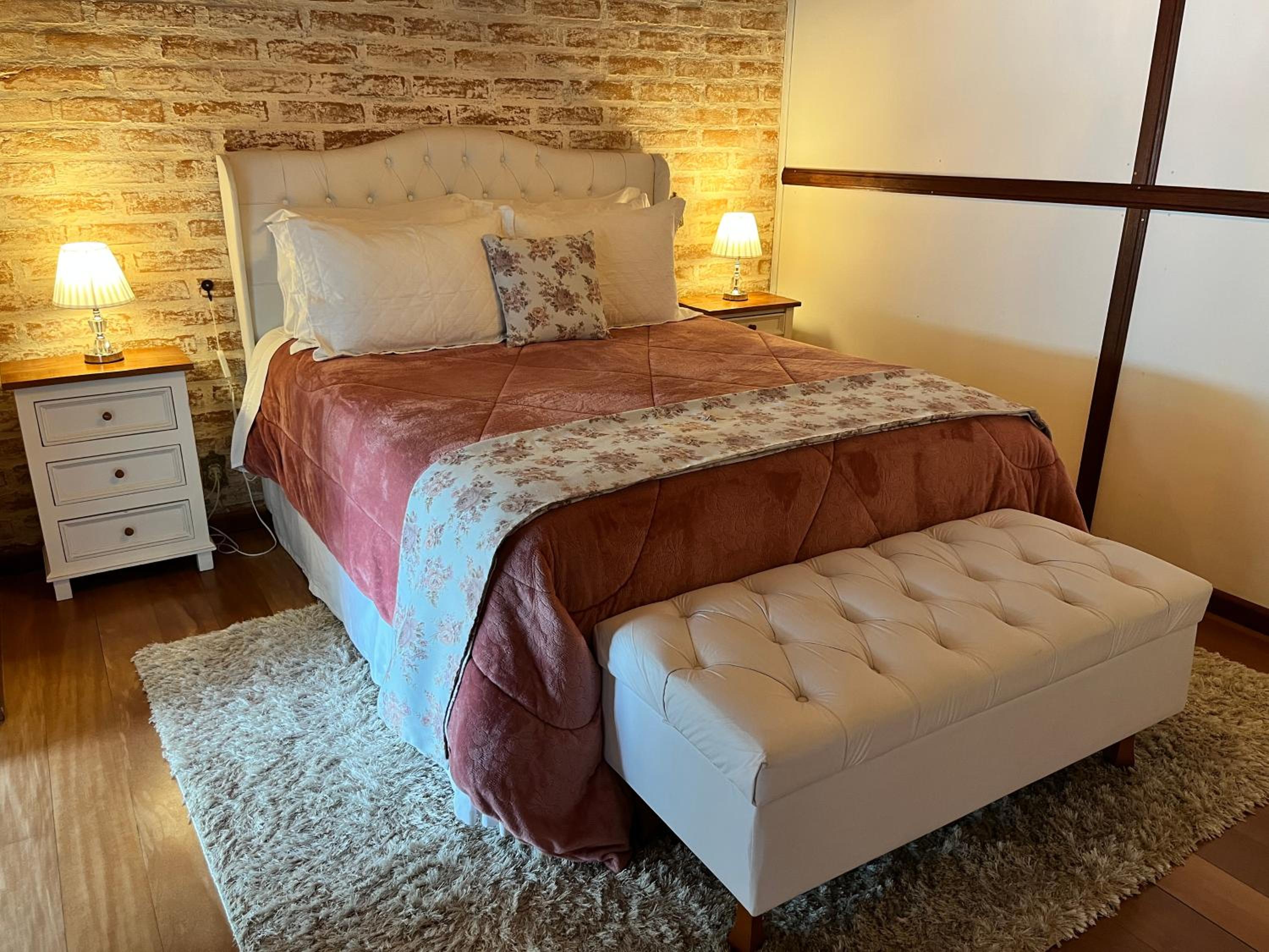 Queen Room with Spa Bath photo 1