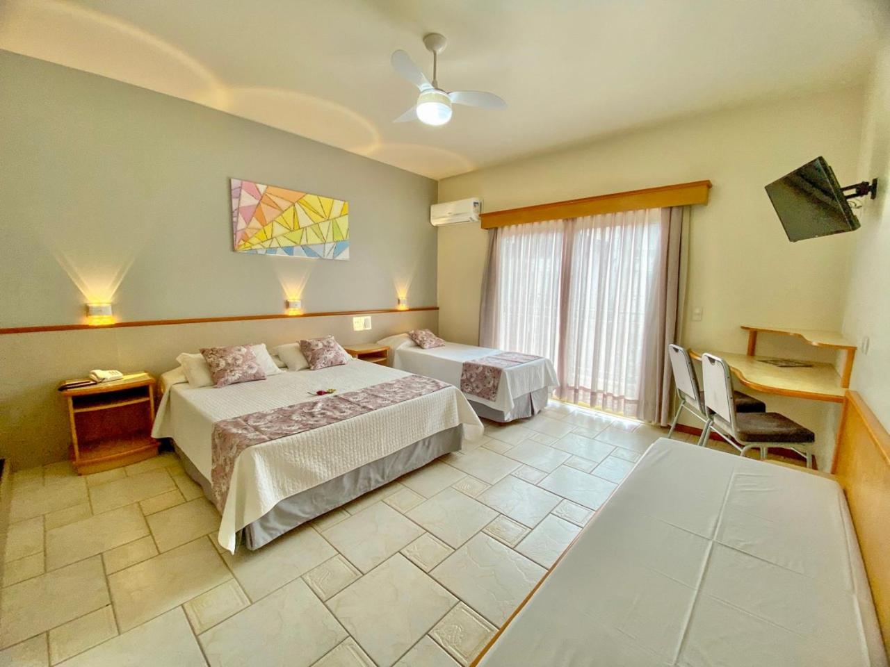 Double Room with Balcony and Partial Sea View - Photo 4