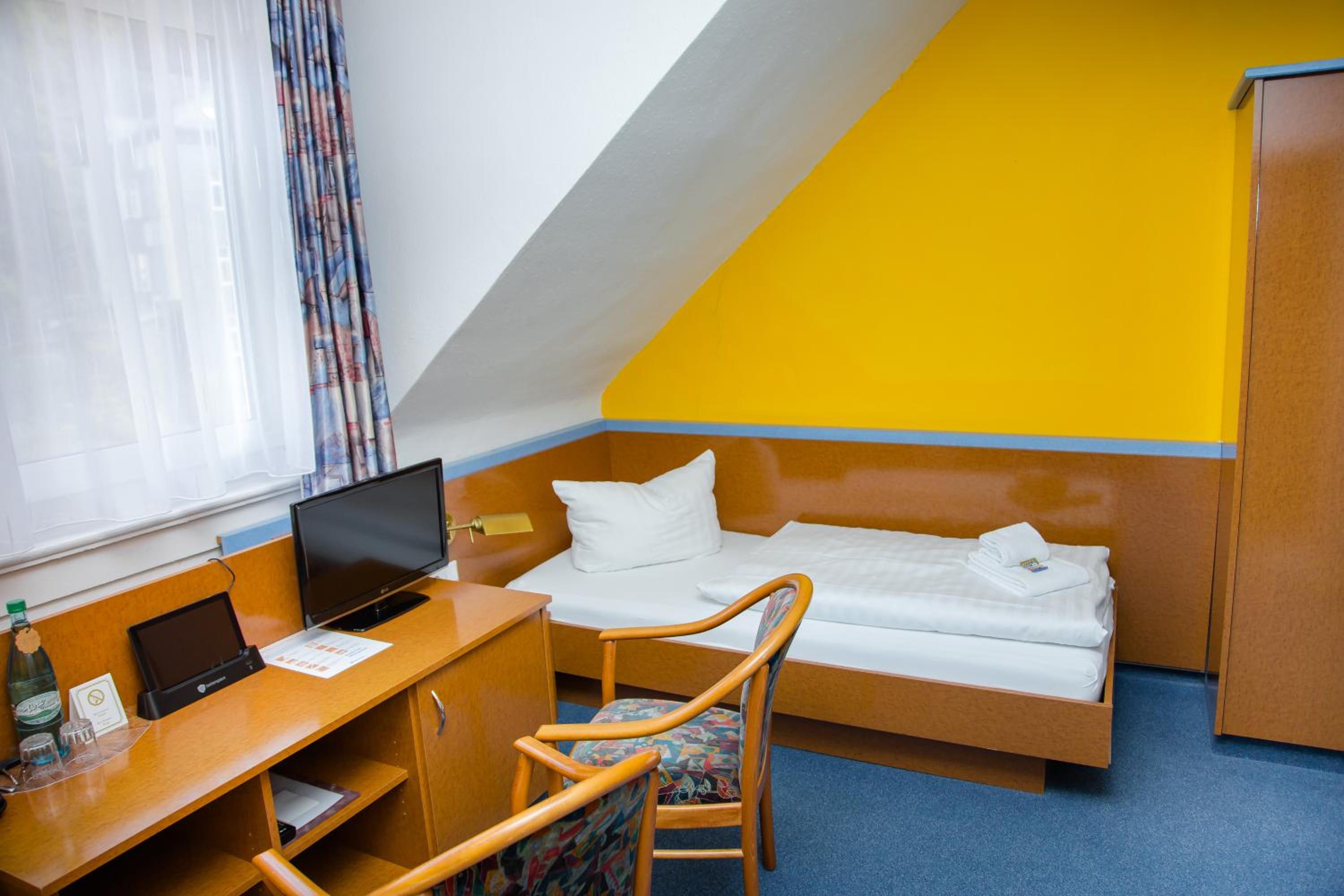 Twin Room photo 1