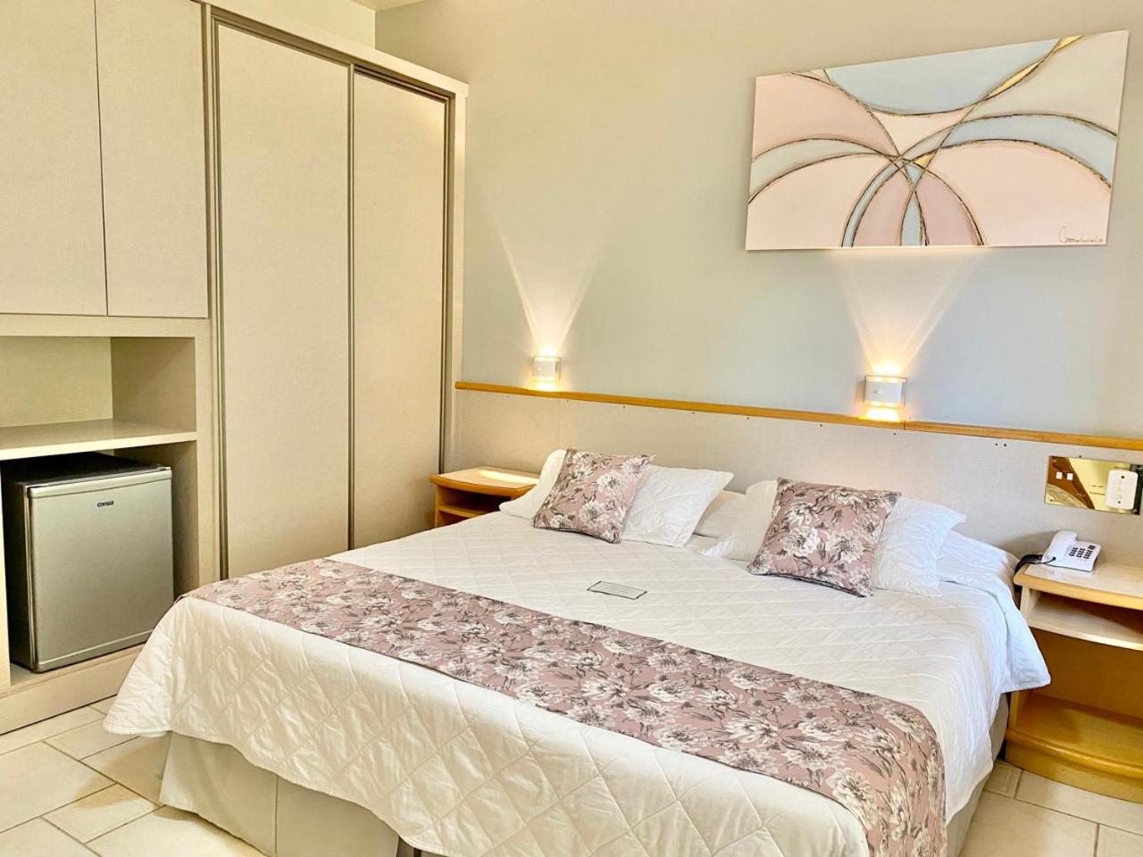 Double Room - Photo 3