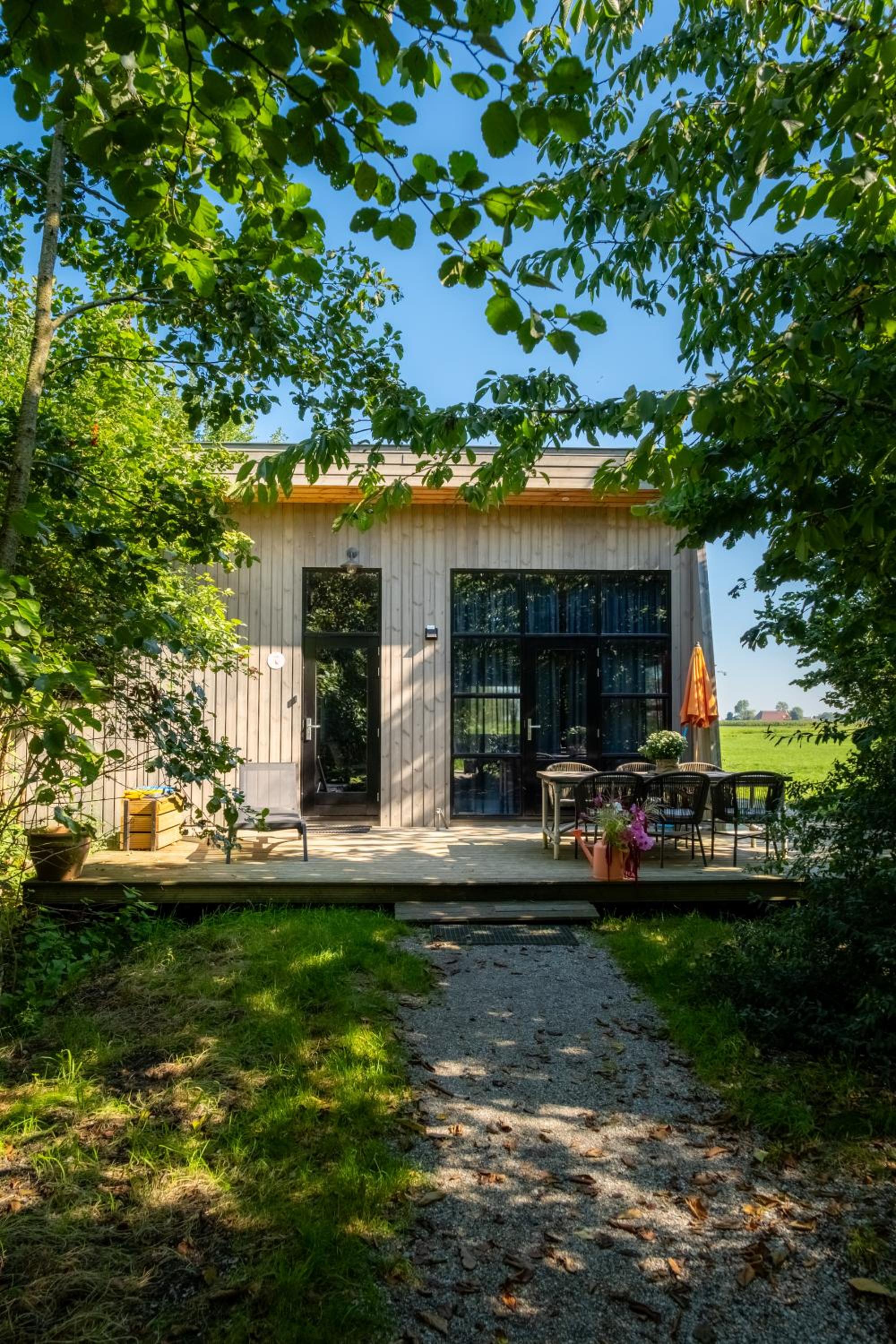 Three-Bedroom House photo 2