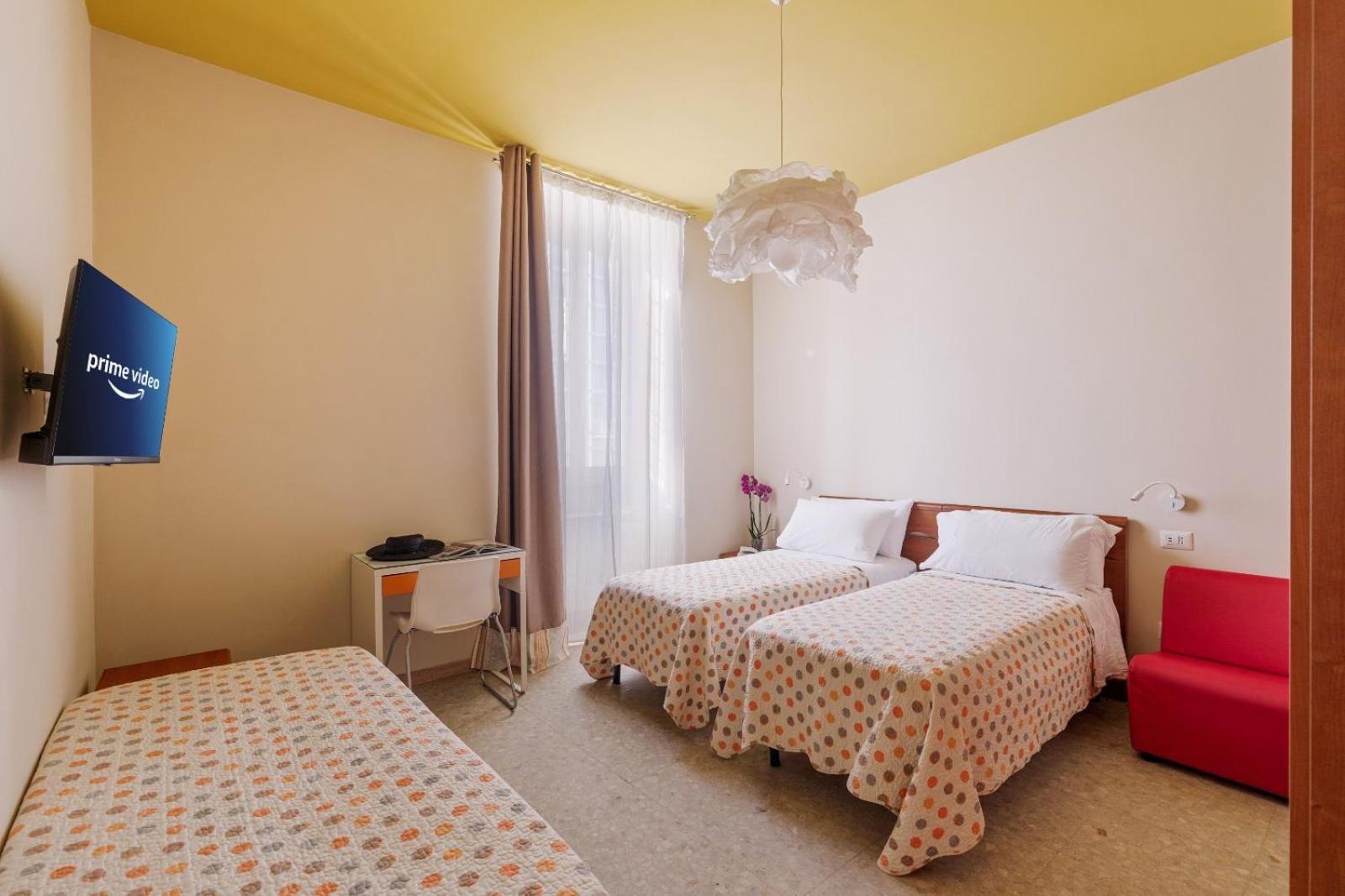 Twin Room with Private Bathroom