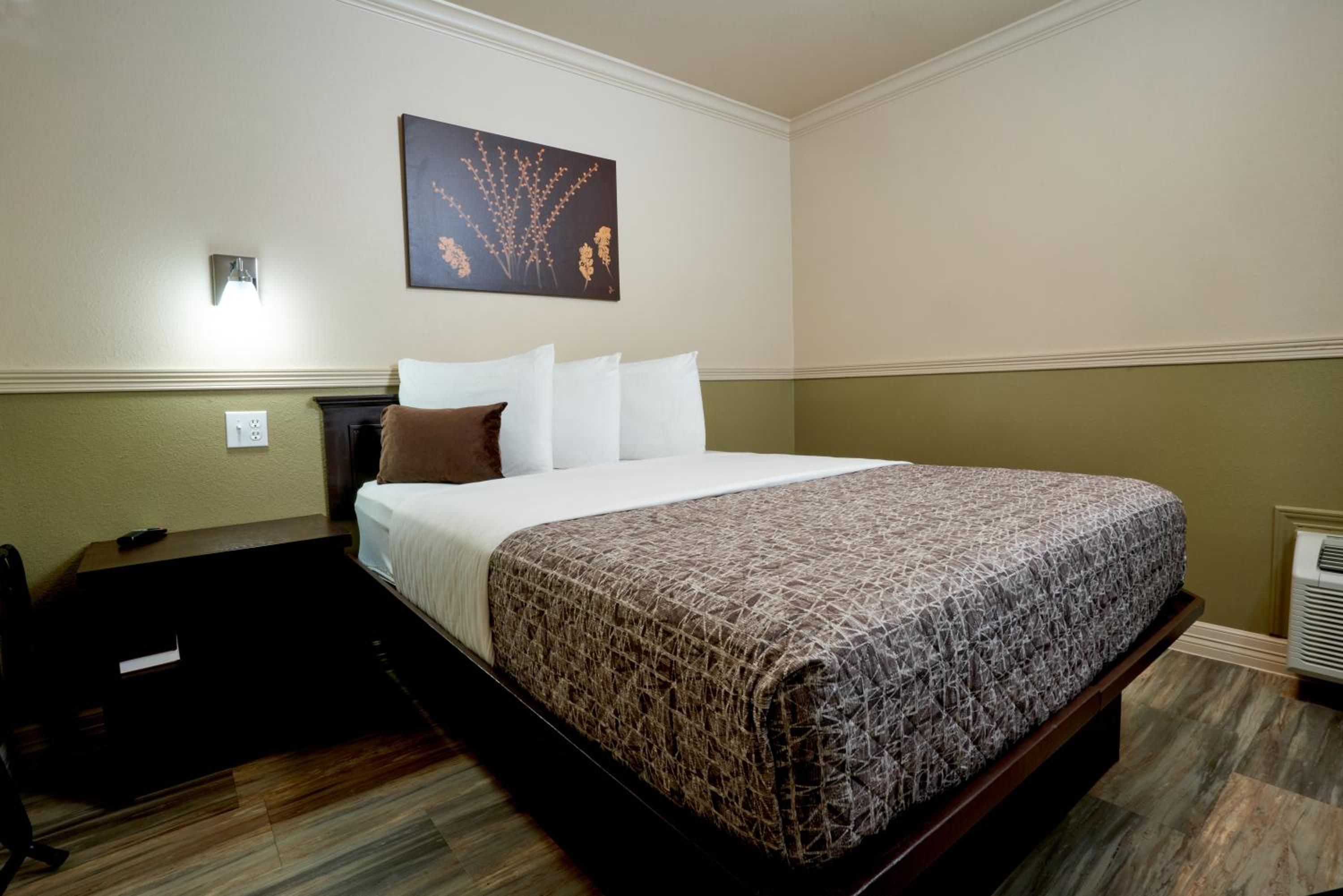 Main Building Queen Room with Two Queen Beds- Upstairs  - Photo 1