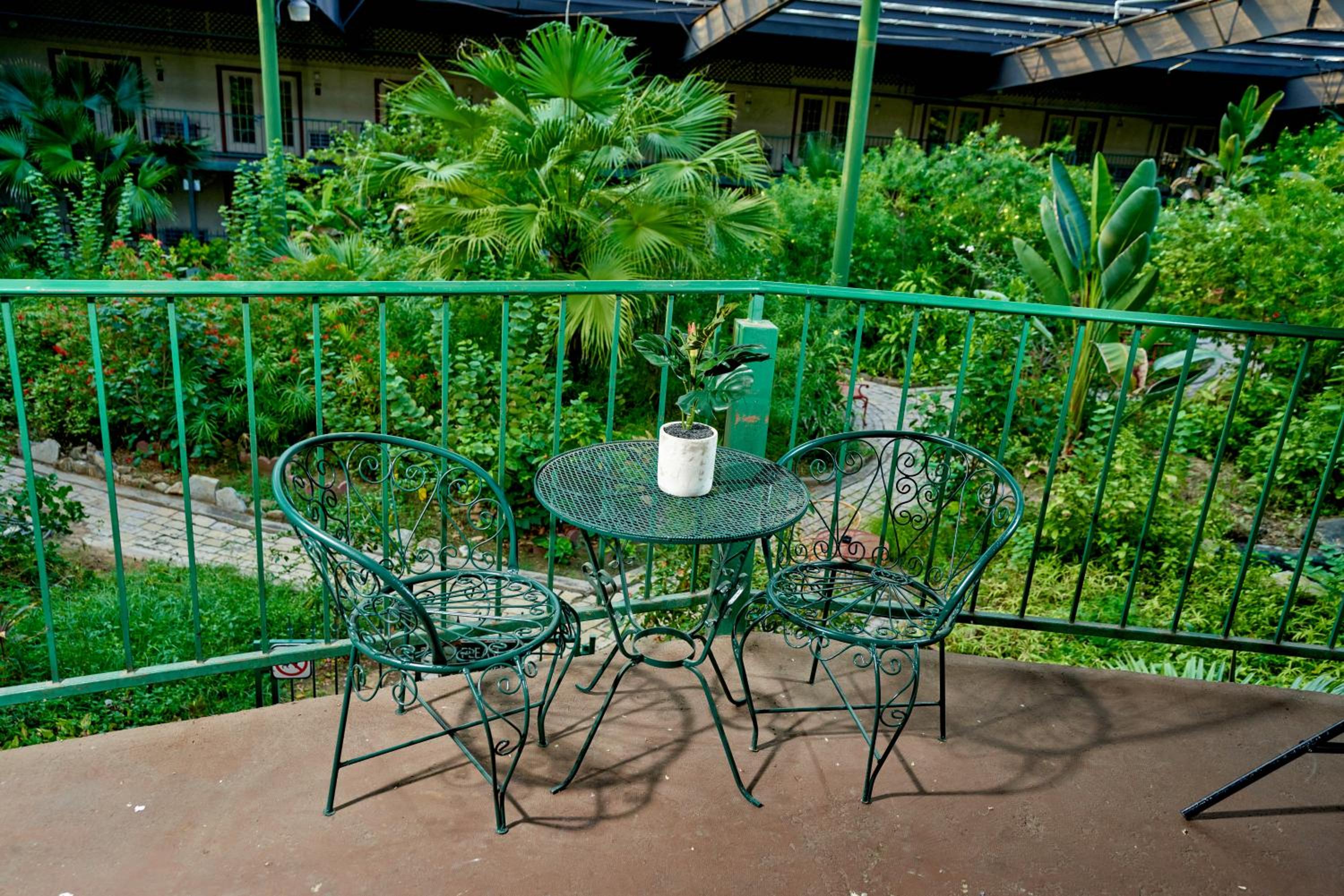 Garden Queen Room - Photo 3